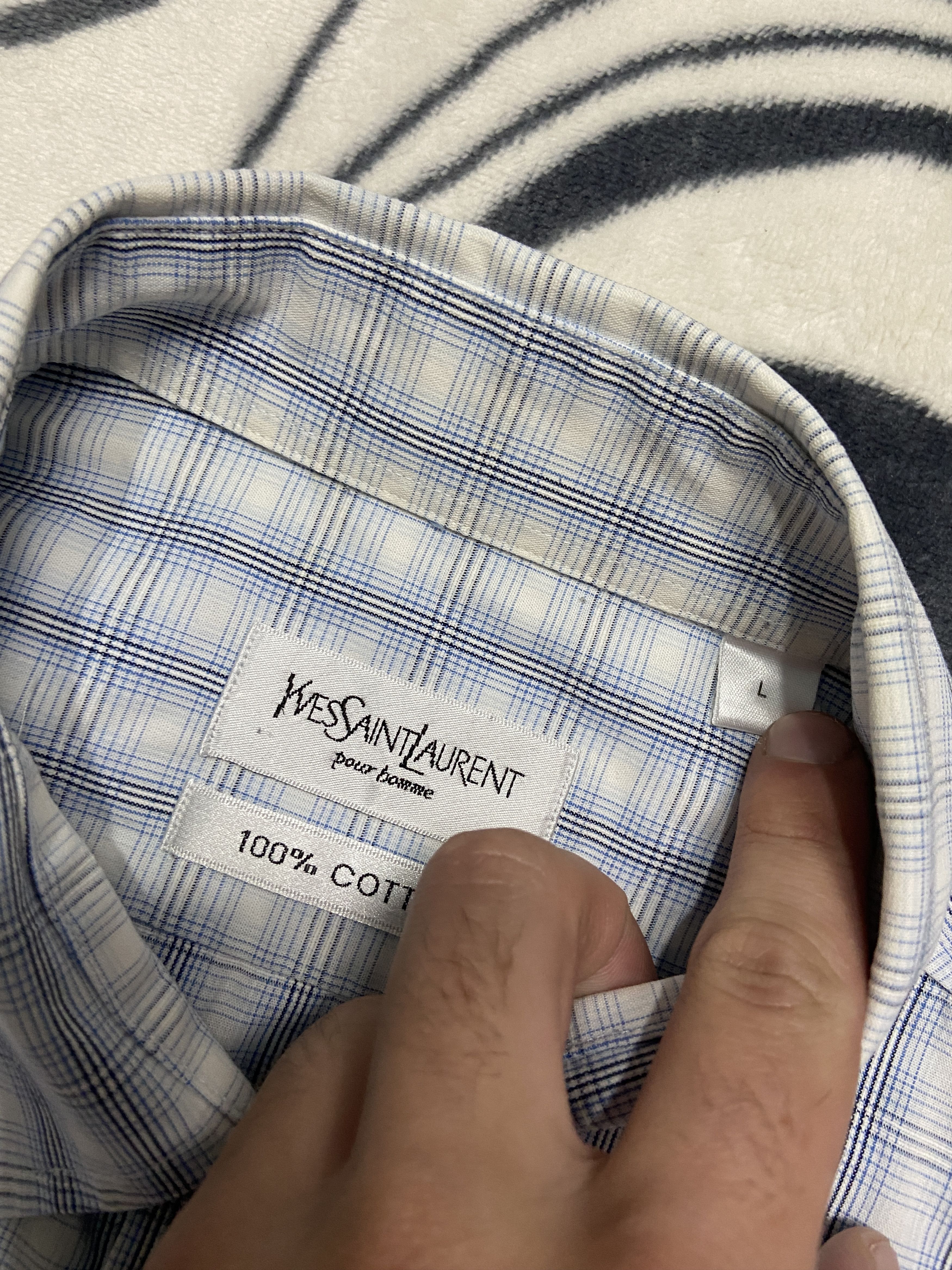 Yves Saint Laurent Yves Saint Laurent YSL Men's Short Sleeve Shirt Size US XL / EU 56 / 4 - 3 Thumbnail