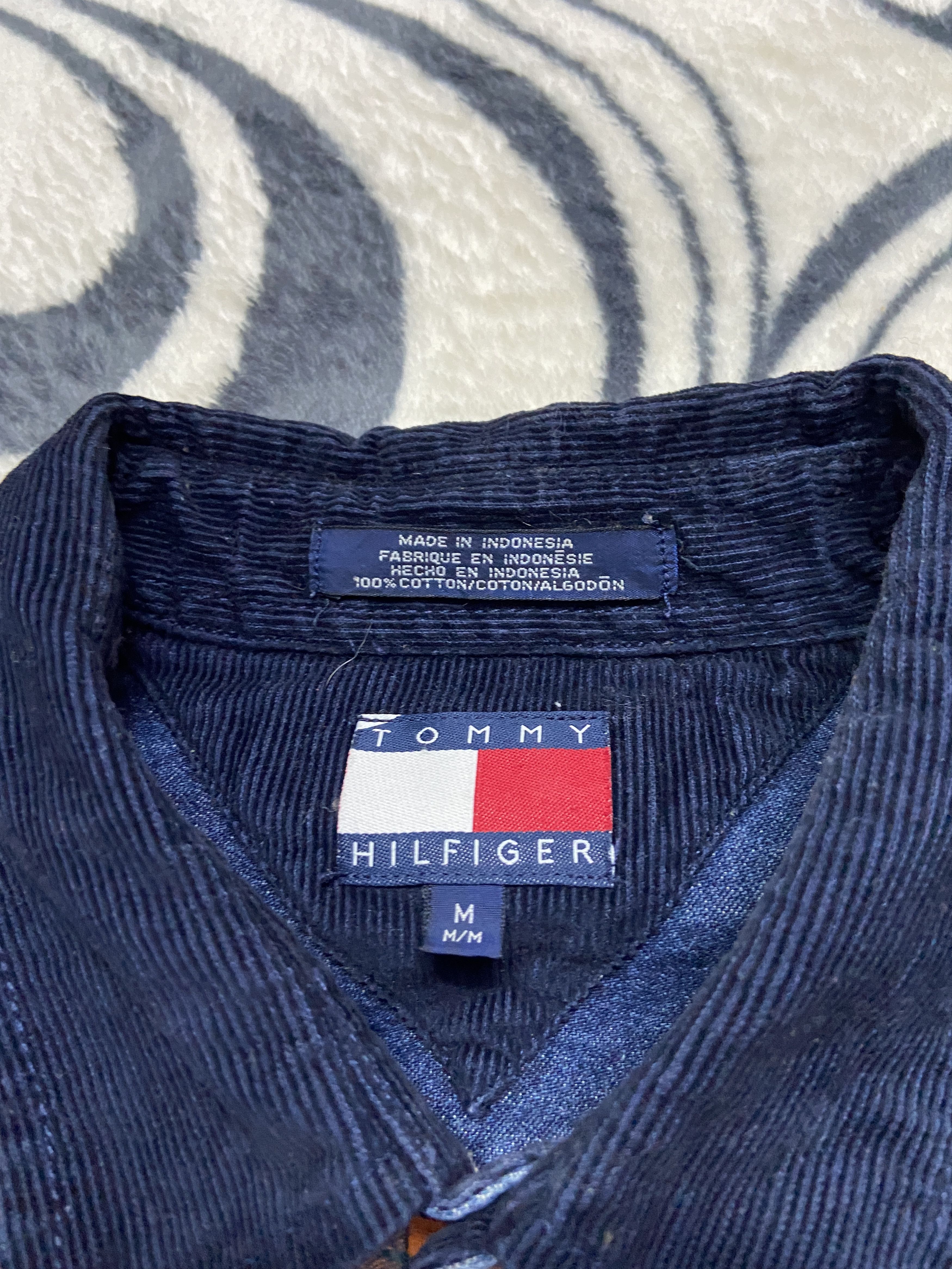 Flannel × Tommy Hilfiger × Vintage Tommy Hilfiger Vintage Mens Denim Plaid Shirt Size US XL / EU 56 / 4 - 4 Thumbnail