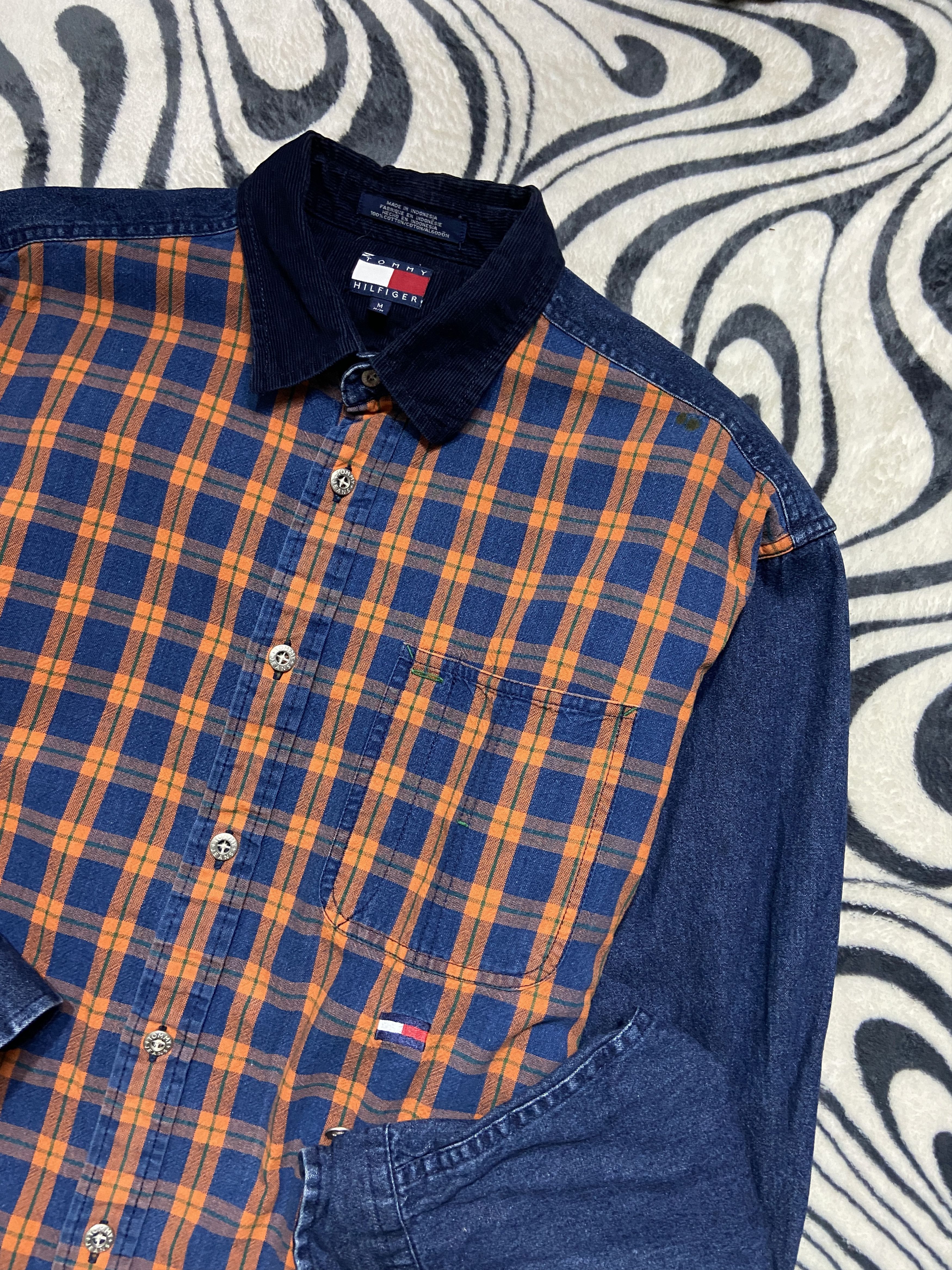 Flannel × Tommy Hilfiger × Vintage Tommy Hilfiger Vintage Mens Denim Plaid Shirt Size US XL / EU 56 / 4 - 2 Thumbnail