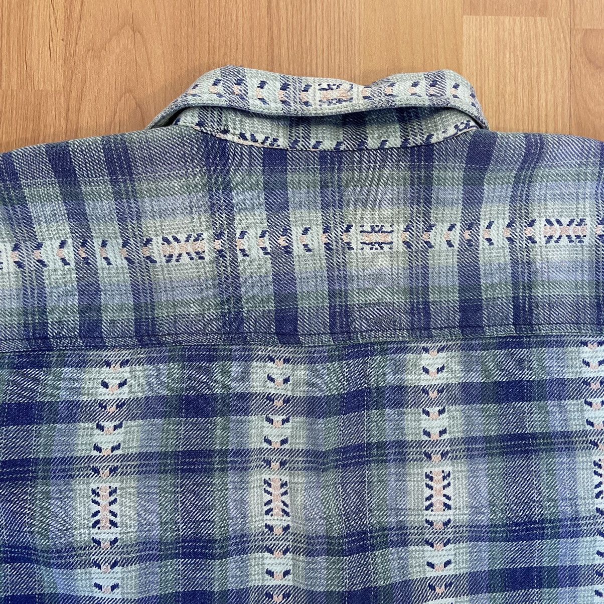 Anchor Blue Vintage Naturally Distressed Button Up Shirt L