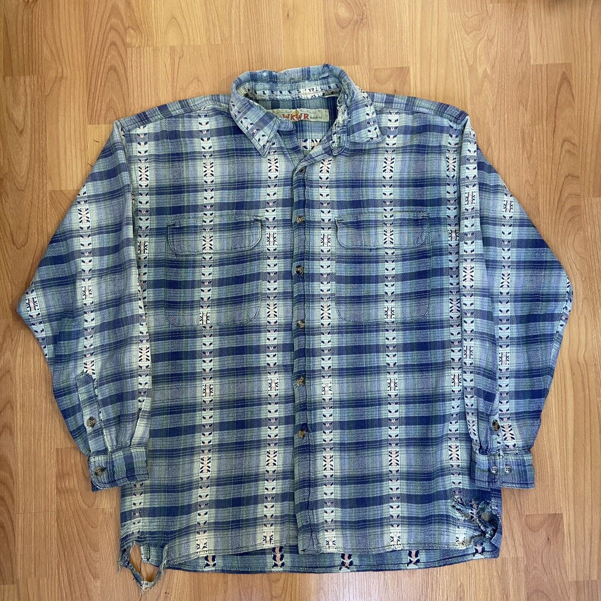 Anchor Blue Vintage Naturally Distressed Button Up Shirt L