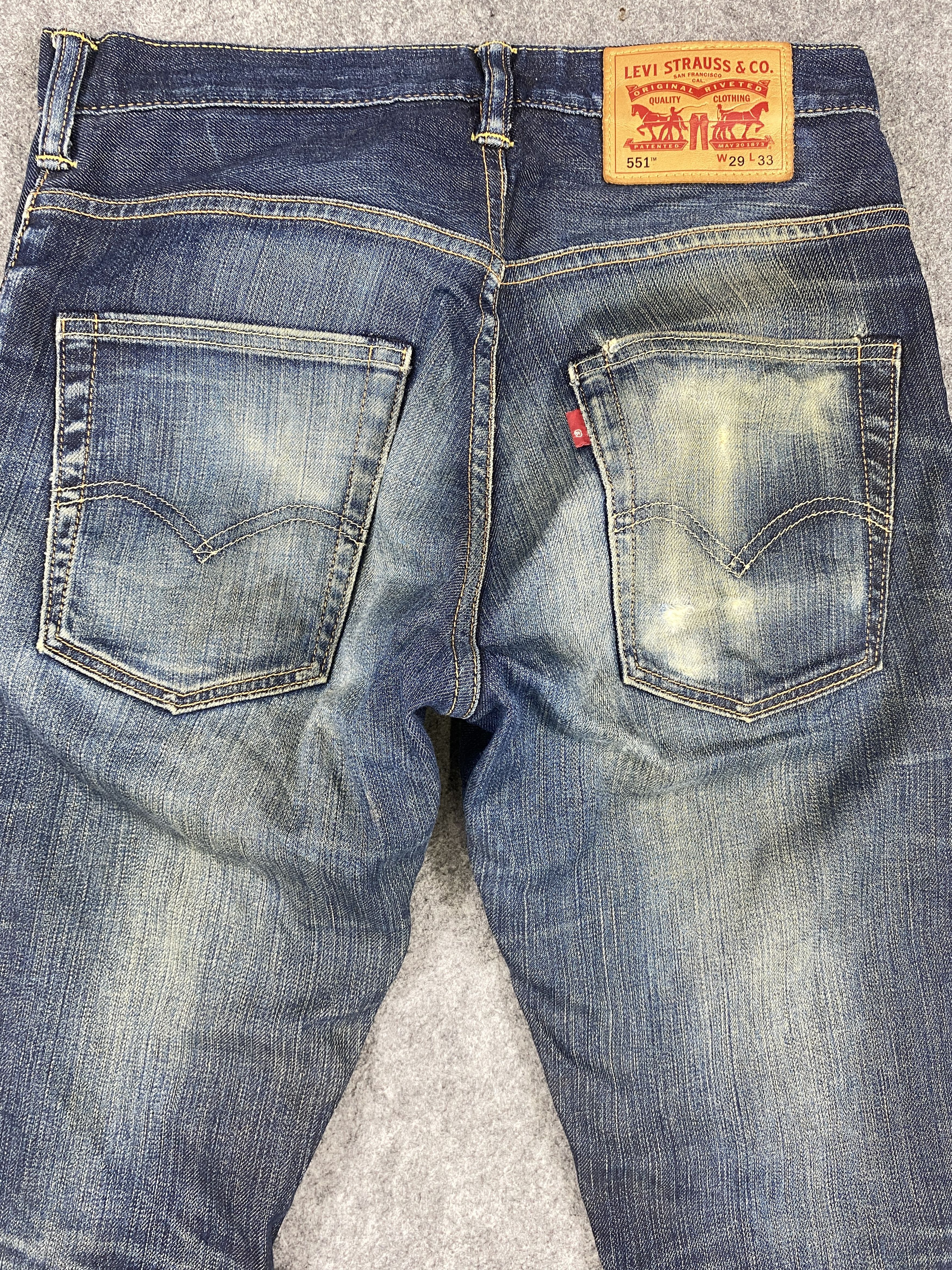 Levi's Dirty Used Blue Levi's 551 Jeans 29x32.5 Denim -SJ068 Size US 29 - 4 Thumbnail