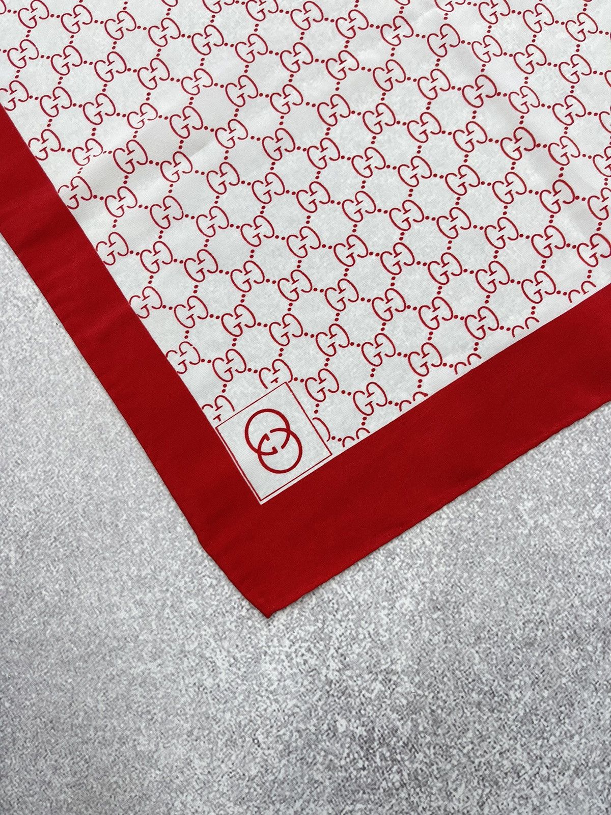 Designer × Gucci × Vintage Gucci Monogram Silk Handkerchief Scarf Vintage Y2K Size ONE SIZE - 6 Thumbnail