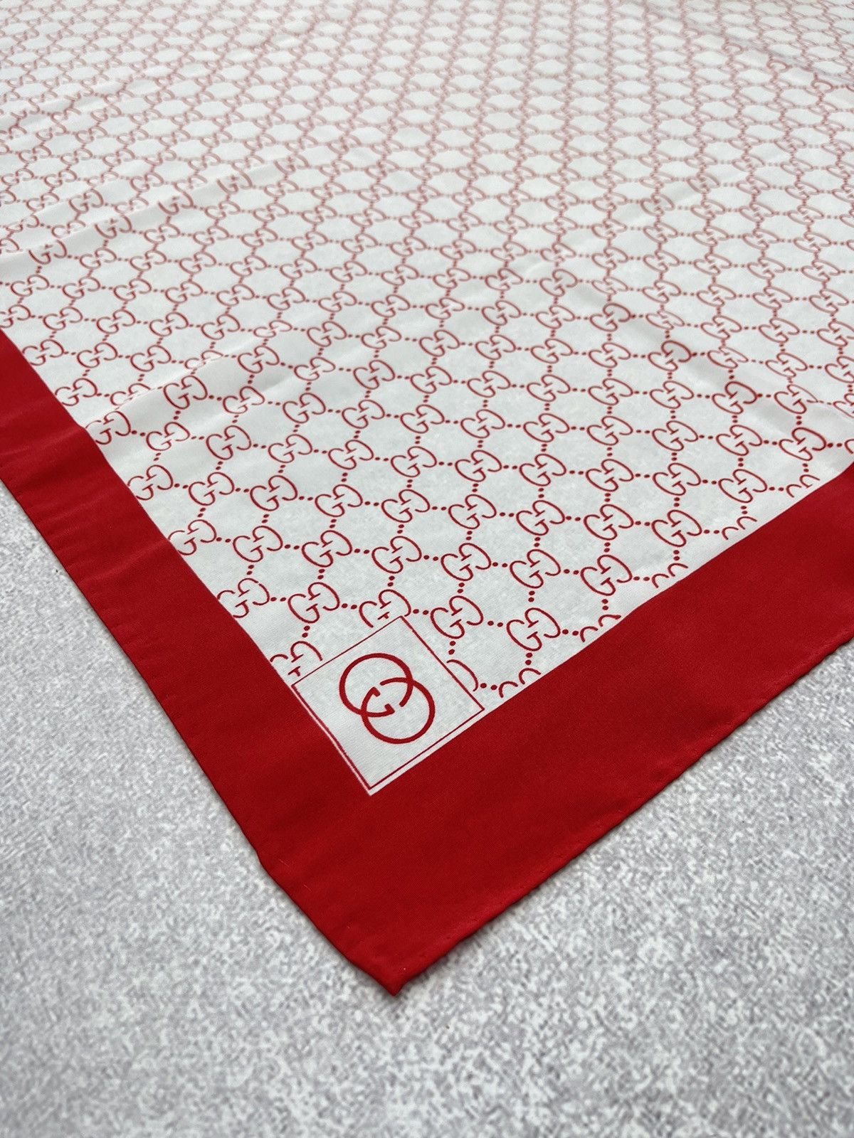 Designer × Gucci × Vintage Gucci Monogram Silk Handkerchief Scarf Vintage Y2K Size ONE SIZE - 3 Thumbnail