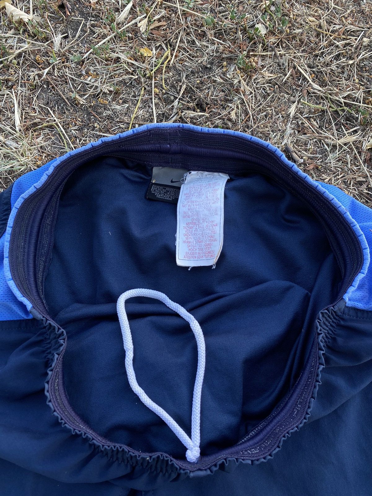 Nike Vintage Nike shorts streetwear swoosh casual y2k size M Size US 32 / EU 48 - 3 Thumbnail