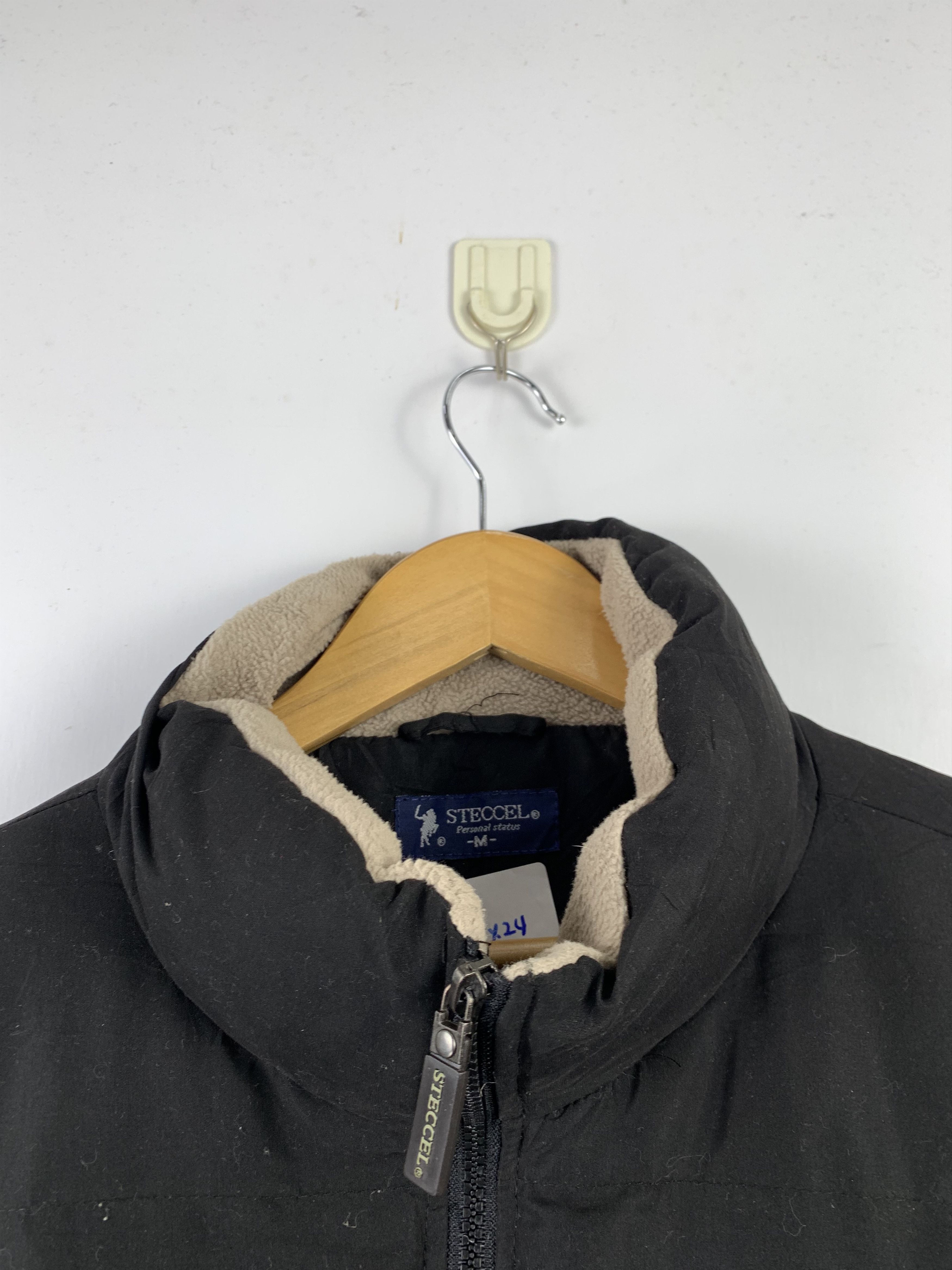 Japanese Brand Vintage Japanese Brand Puffer Bomber Jacket J1502 Size US M / EU 48-50 / 2 - 11 Thumbnail