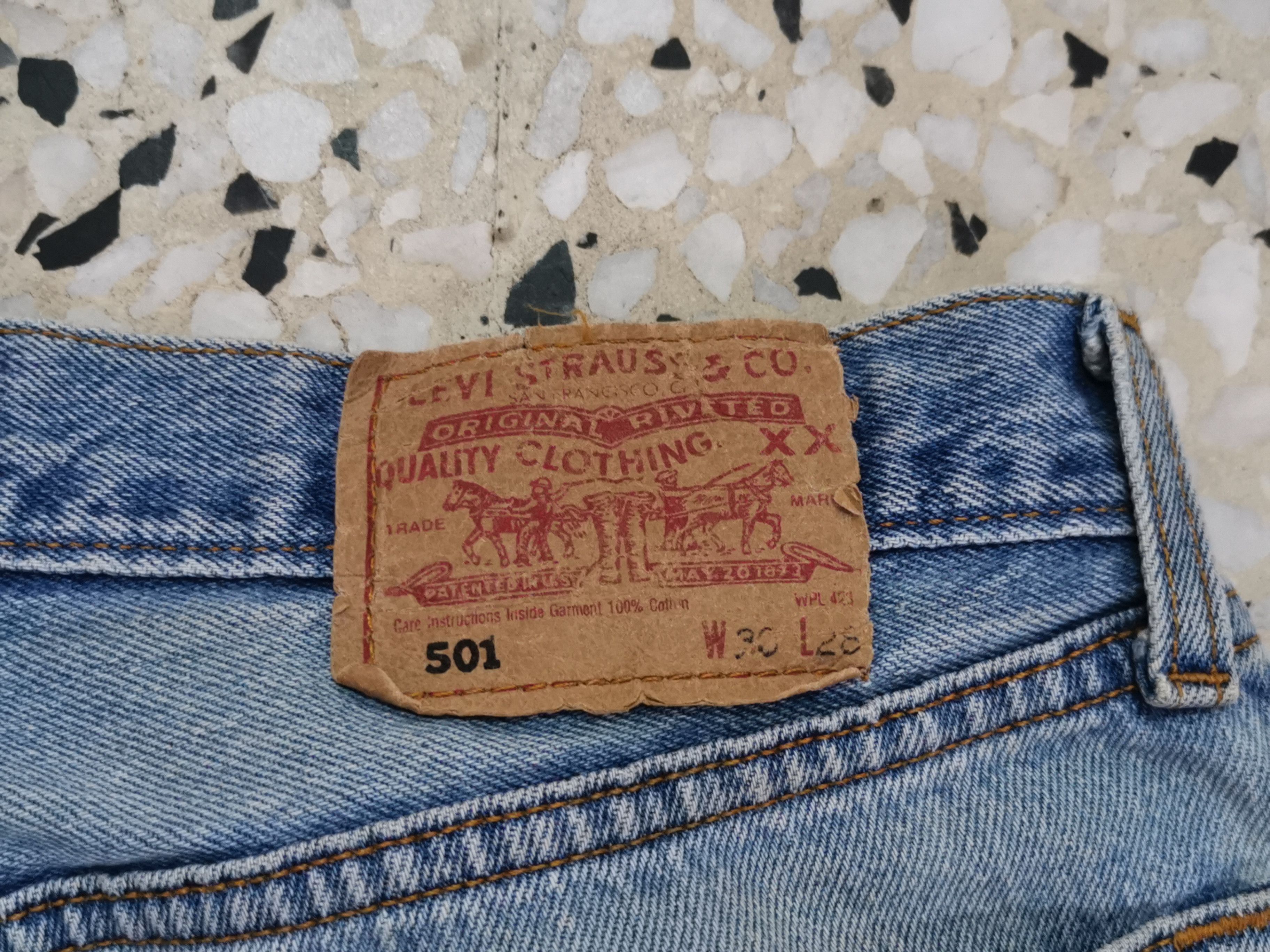Levi's Vintage Clothing 80s Levi's 501 Vintage Size US 30 / EU 46 - 19 Thumbnail