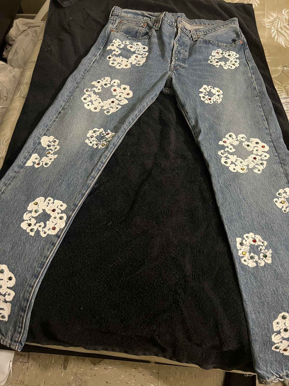 DENIM TEARS Denim tears rhinestone size 33 width 32 length Size US 33 - 1 Thumbnail