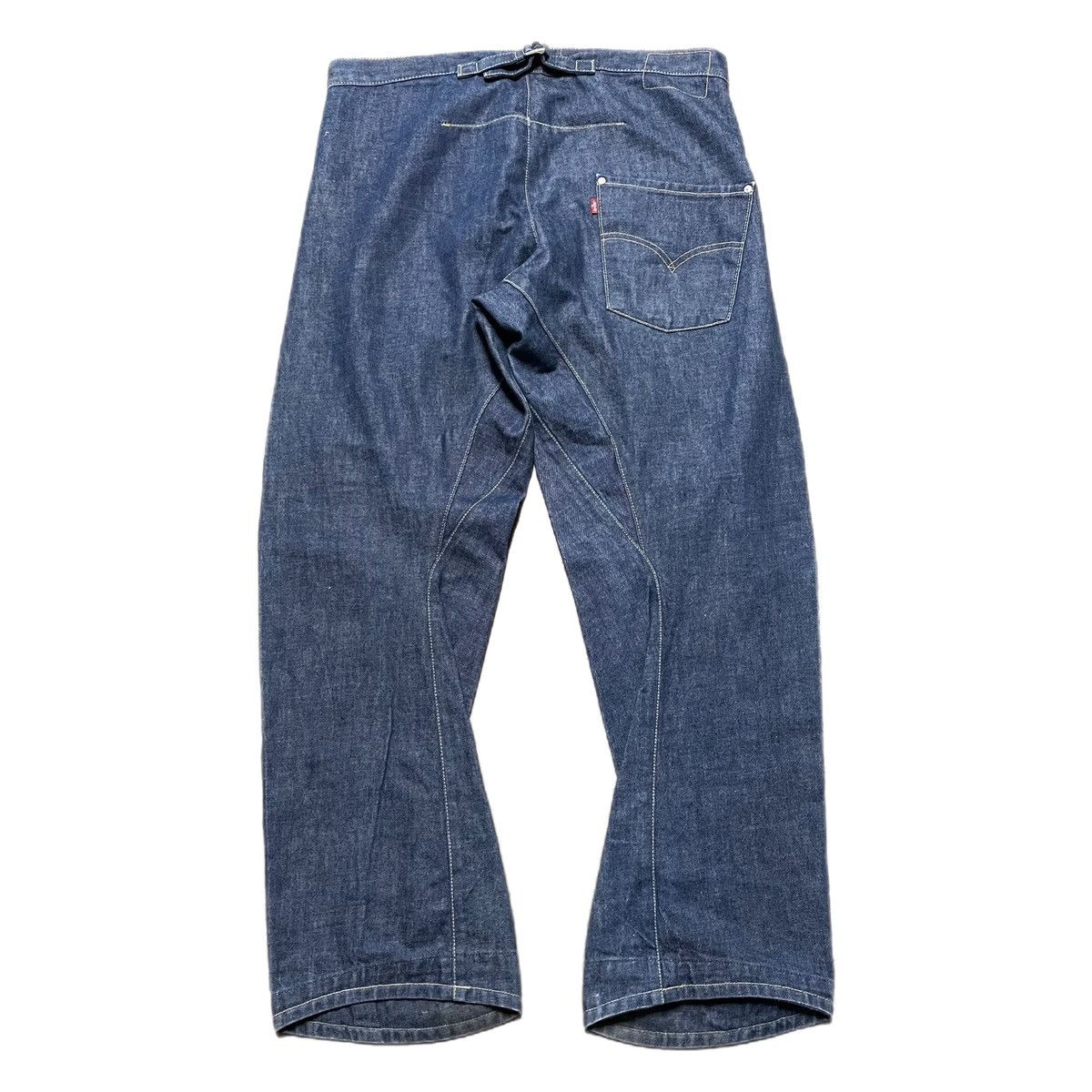 Levi's cinch shops back jeans