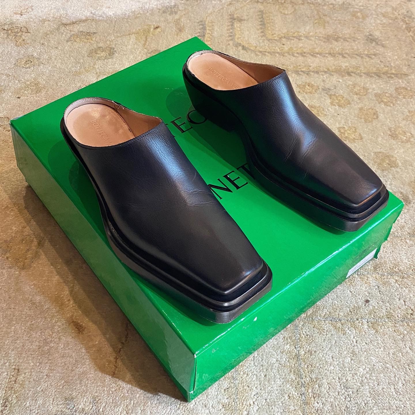 image of Bottega Veneta Fw21 Square Toe Mule Shoess Shoes in Black, Men's (Size 8)