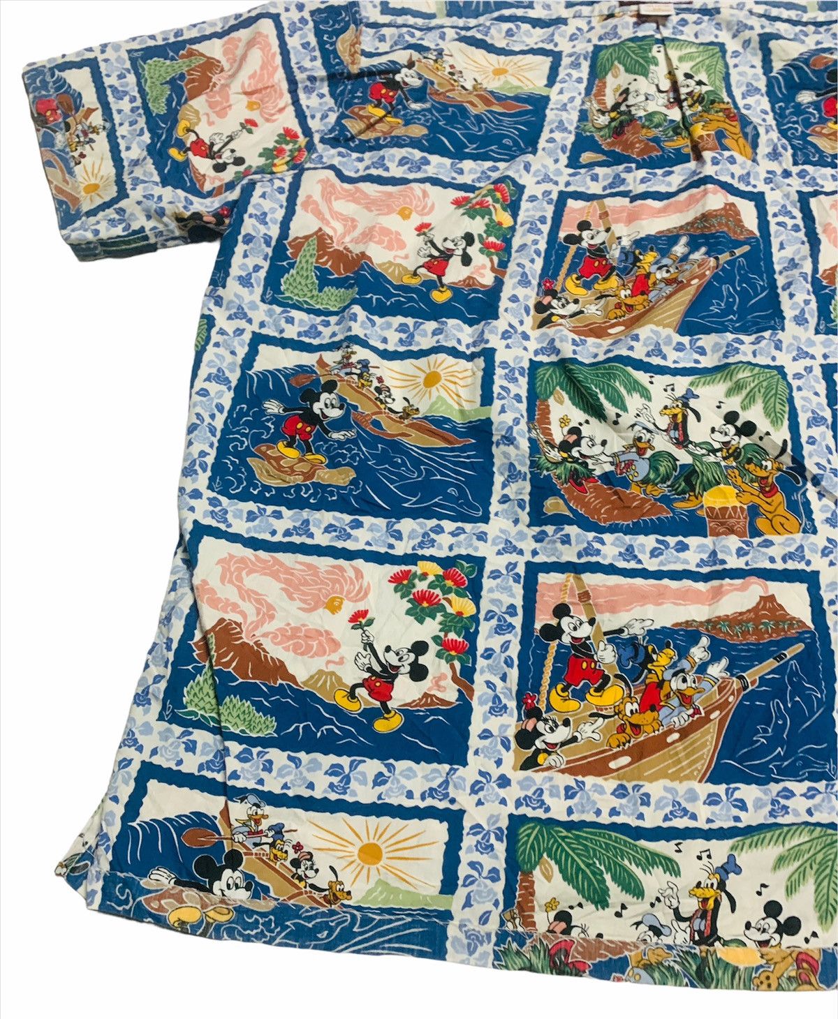 Disney × Reyn Spooner Reyn Spooner disney Mickey comics Hawaiian shirt Size US M / EU 48-50 / 2 - 6 Thumbnail