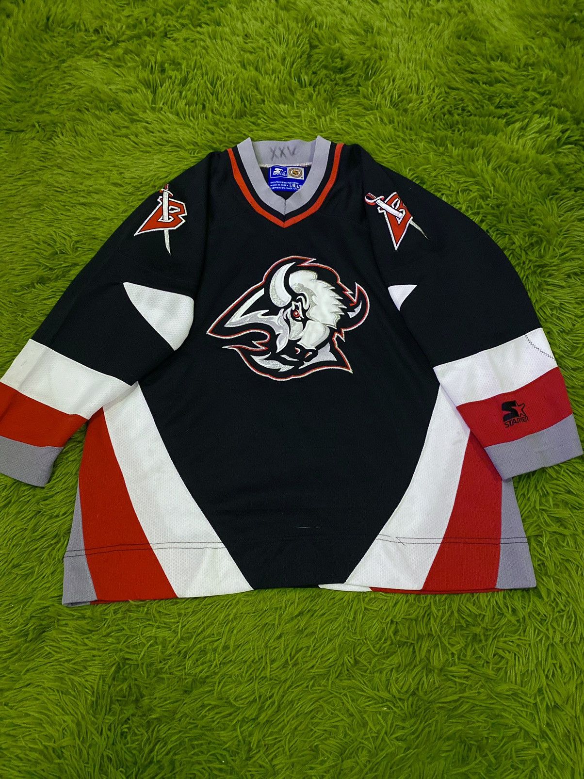 Vintage 90s Buffalo Sabres NHL Starter Jersey