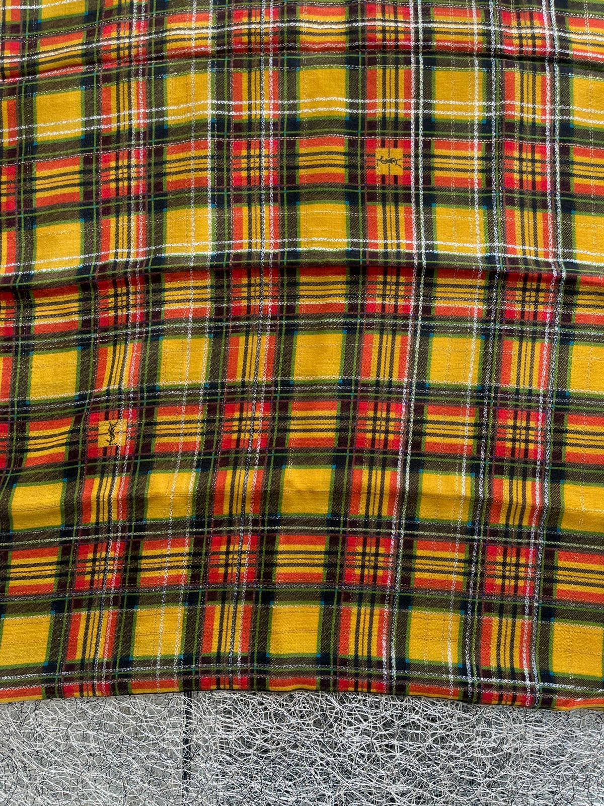 Shawl Grand Carre Checker Pattern in Multicolor