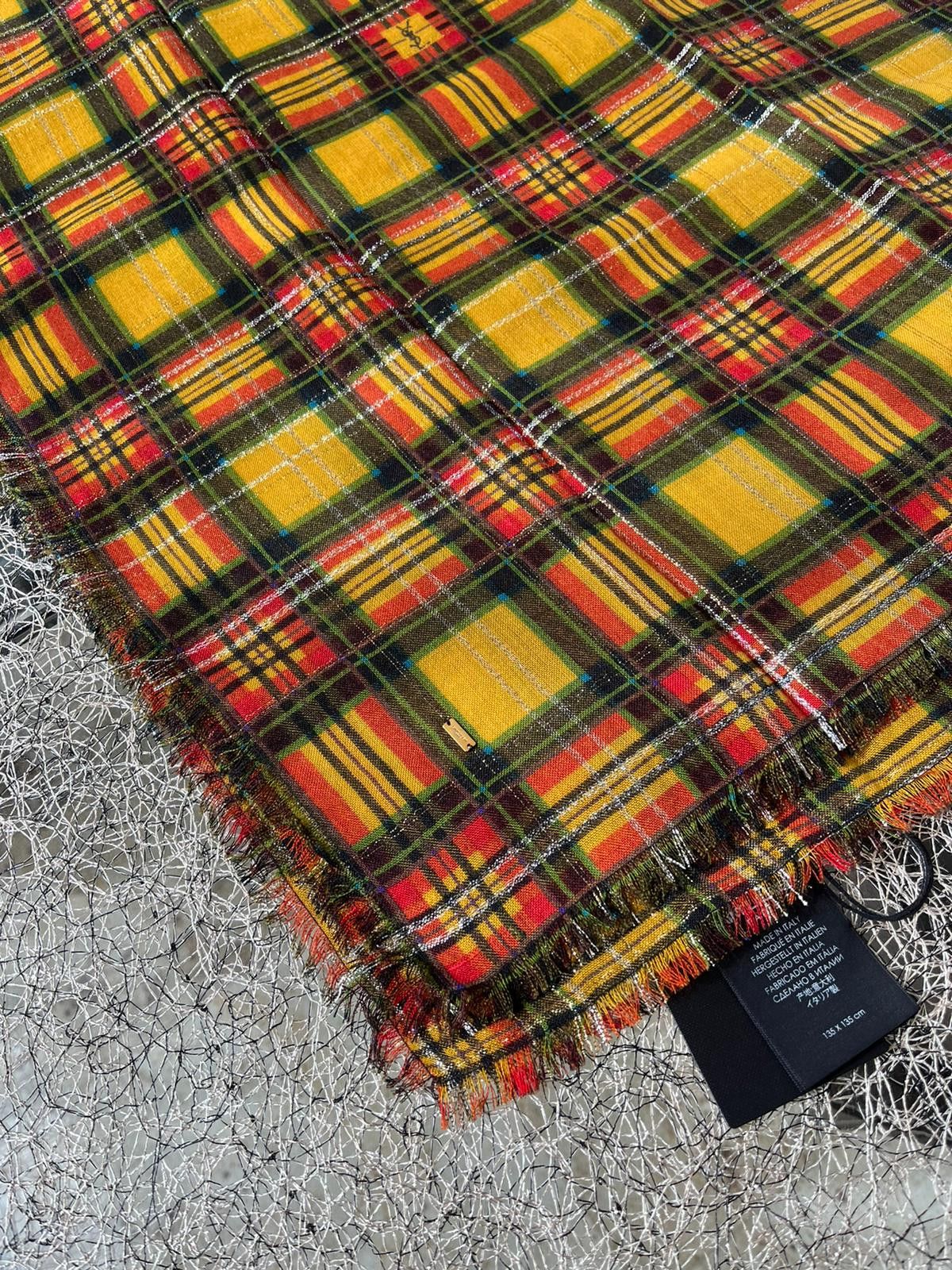 Shawl Grand Carre Checker Pattern in Multicolor