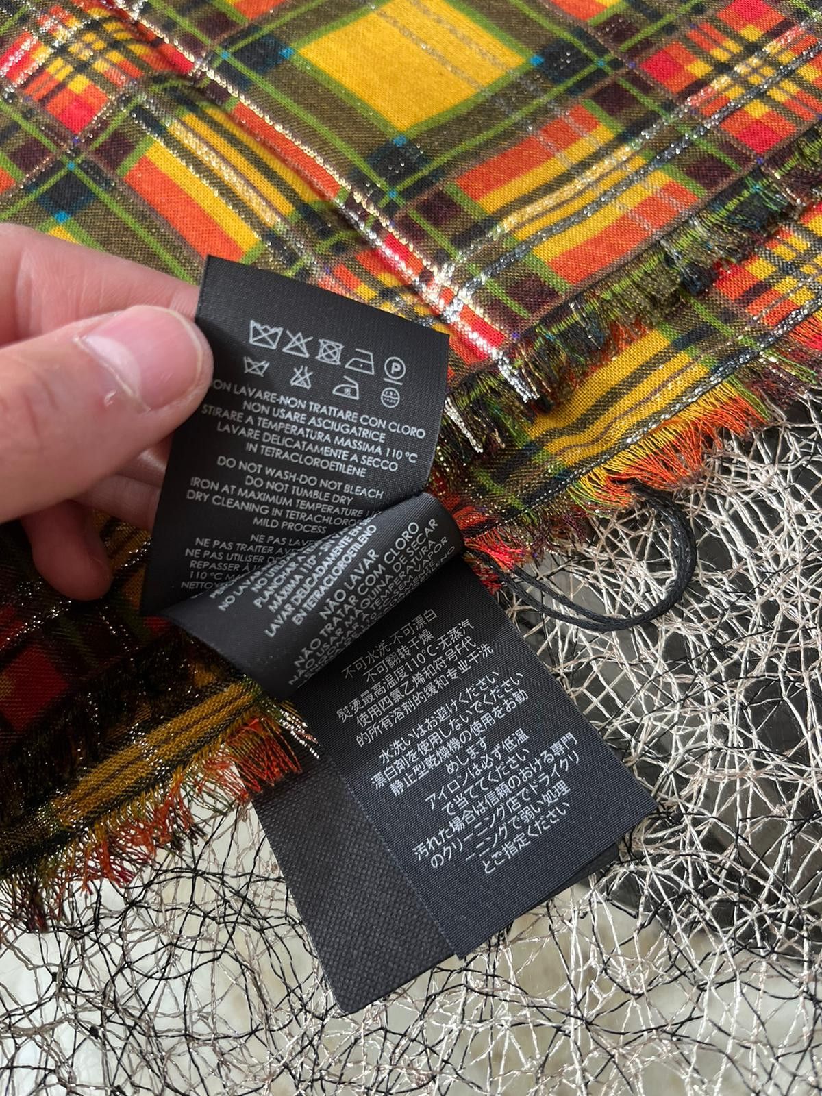 Shawl Grand Carre Checker Pattern in Multicolor