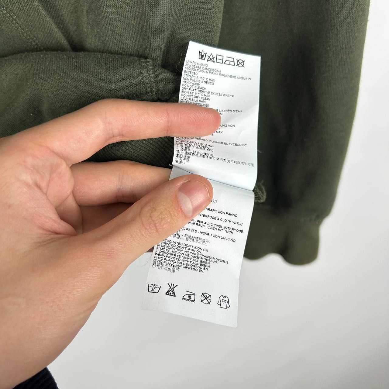 Vintage Vivienne Westwood Hoodie Big Logo Orb Pullover Luxury Y2K Size US L / EU 52-54 / 3 - 4 Thumbnail