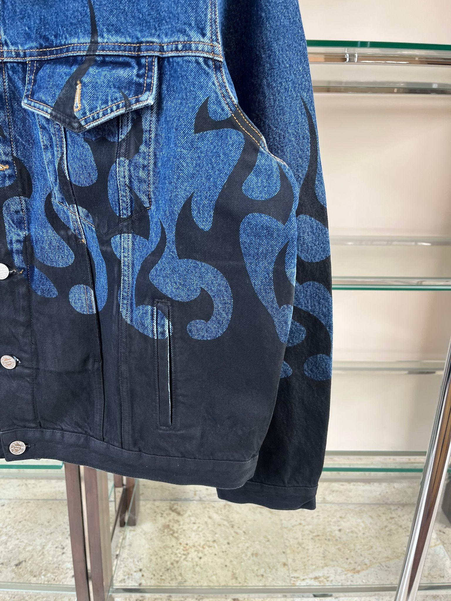 Vetements Denim Flame Jacket in Blue Black Size US M / EU 48-50 / 2 - 8 Thumbnail