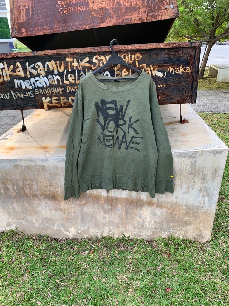 Jean-Michel Basquiat × Uniqlo Jean Michel Basquiat 'New York' Sweatshirt Size L / US 10 / IT 46 - 1 Thumbnail