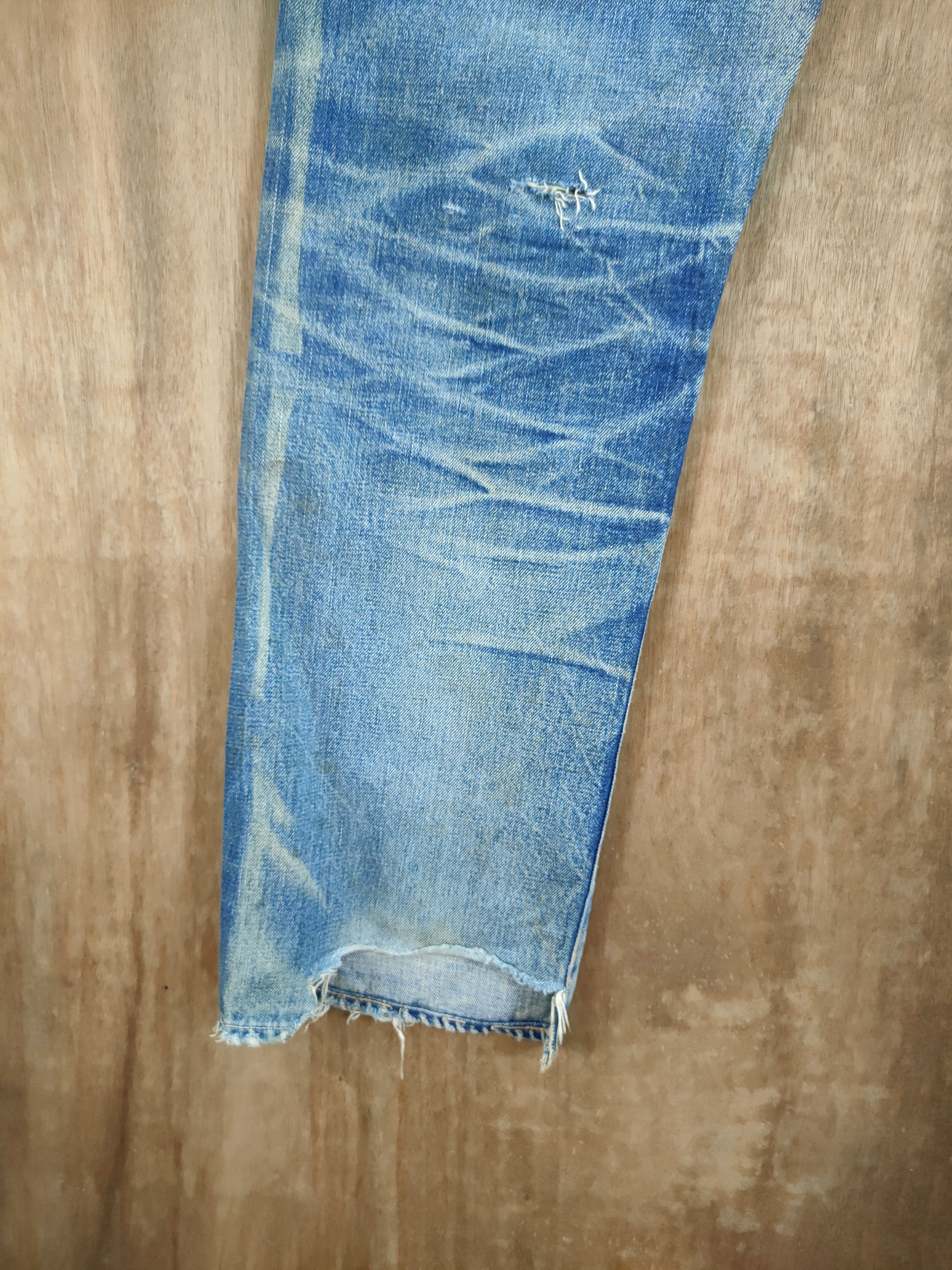 HOLLYWOOD RANCH MARKET DL Hollywood Ranch Market distressed denim jeans #46-897 Size US 32 / EU 48 - 10 Thumbnail