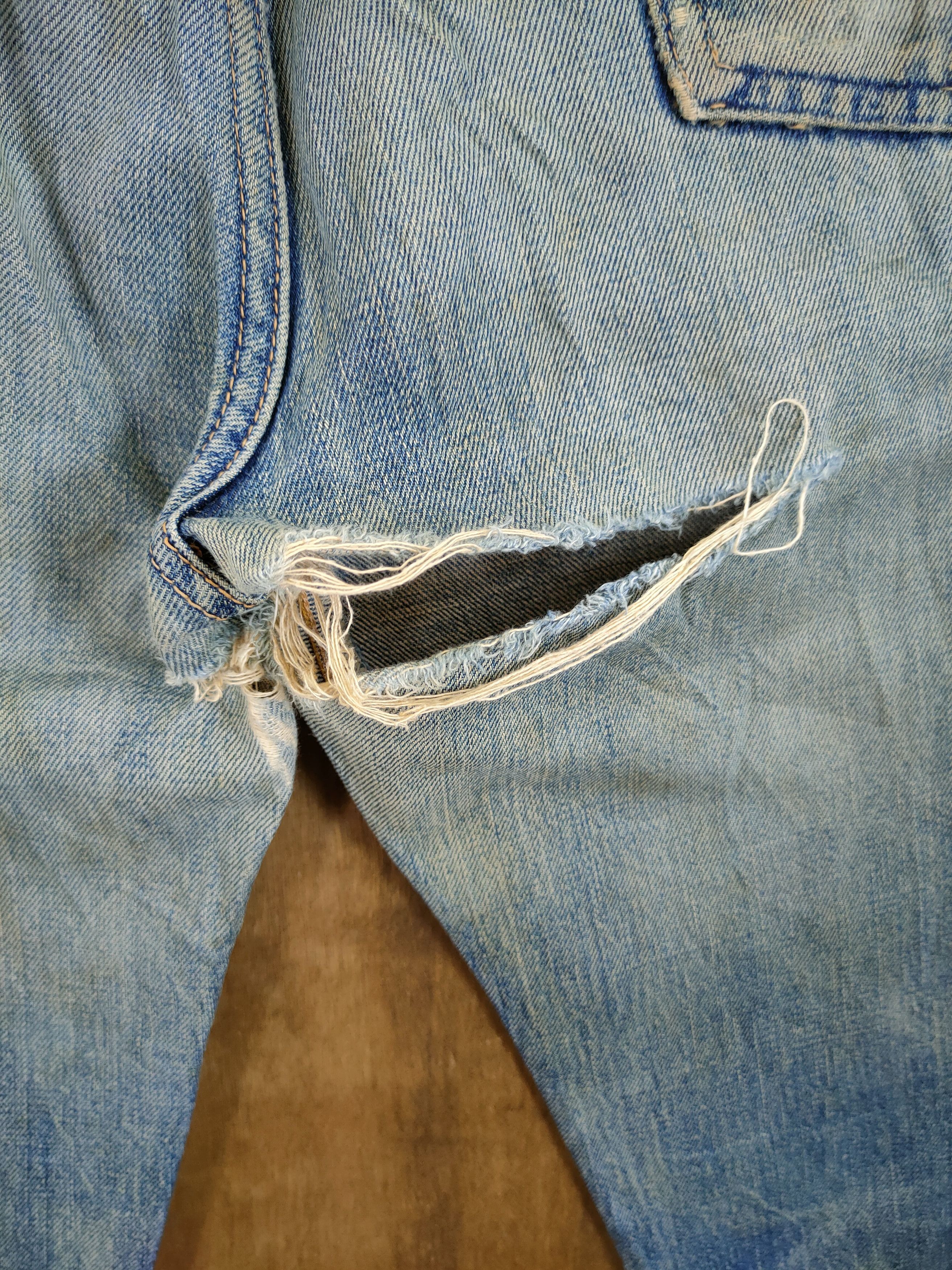 HOLLYWOOD RANCH MARKET DL Hollywood Ranch Market distressed denim jeans #46-897 Size US 32 / EU 48 - 13 Thumbnail