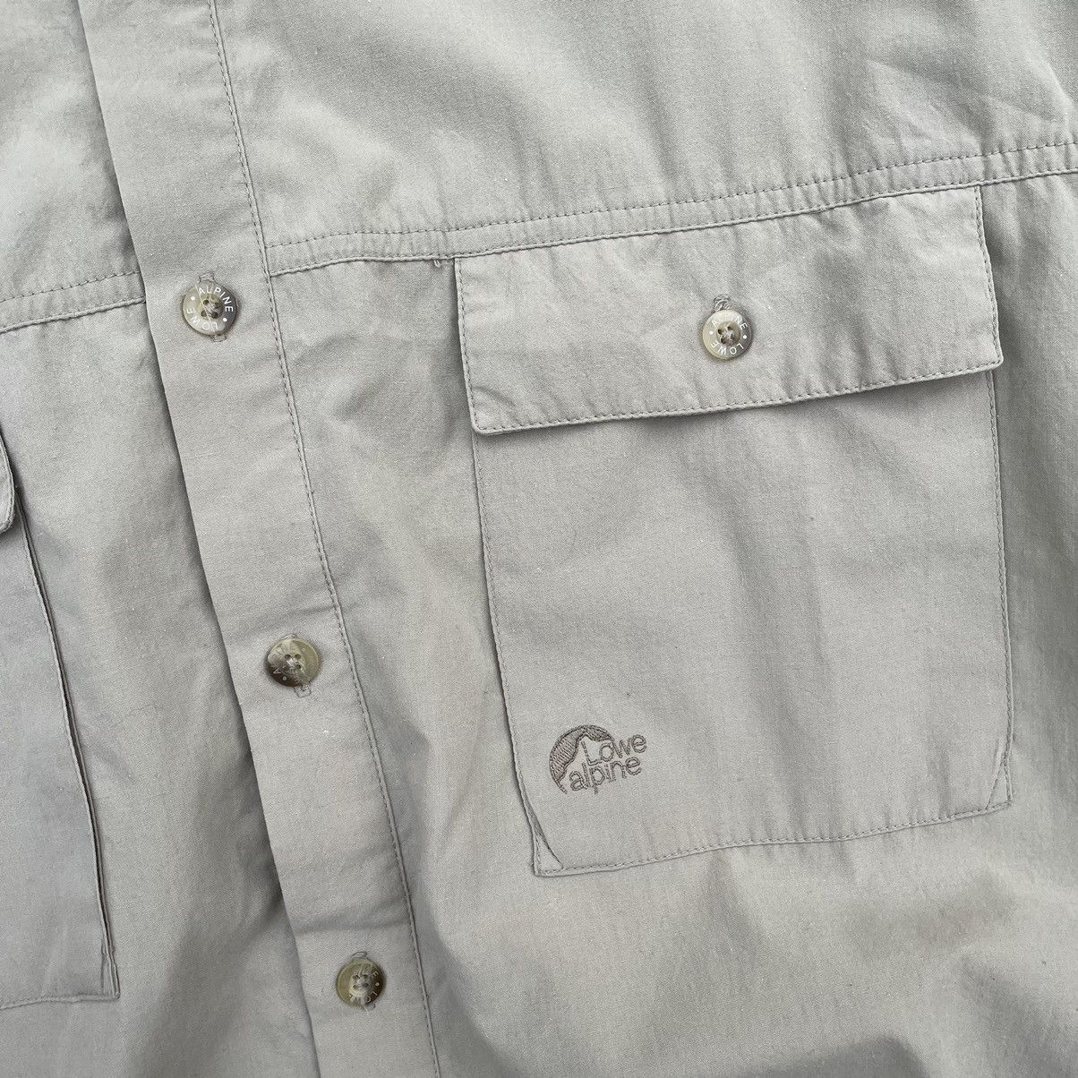 Vintage Vintage Love Alpine Shirt Button Up Size Streetwear 90s Size US L / EU 52-54 / 3 - 8 Thumbnail