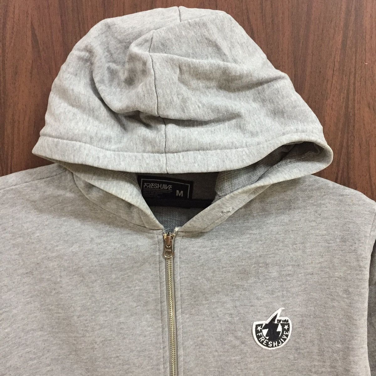 Freshjive Vintage Freshjive hoodie small logo streetwear Size US M / EU 48-50 / 2 - 2 Thumbnail