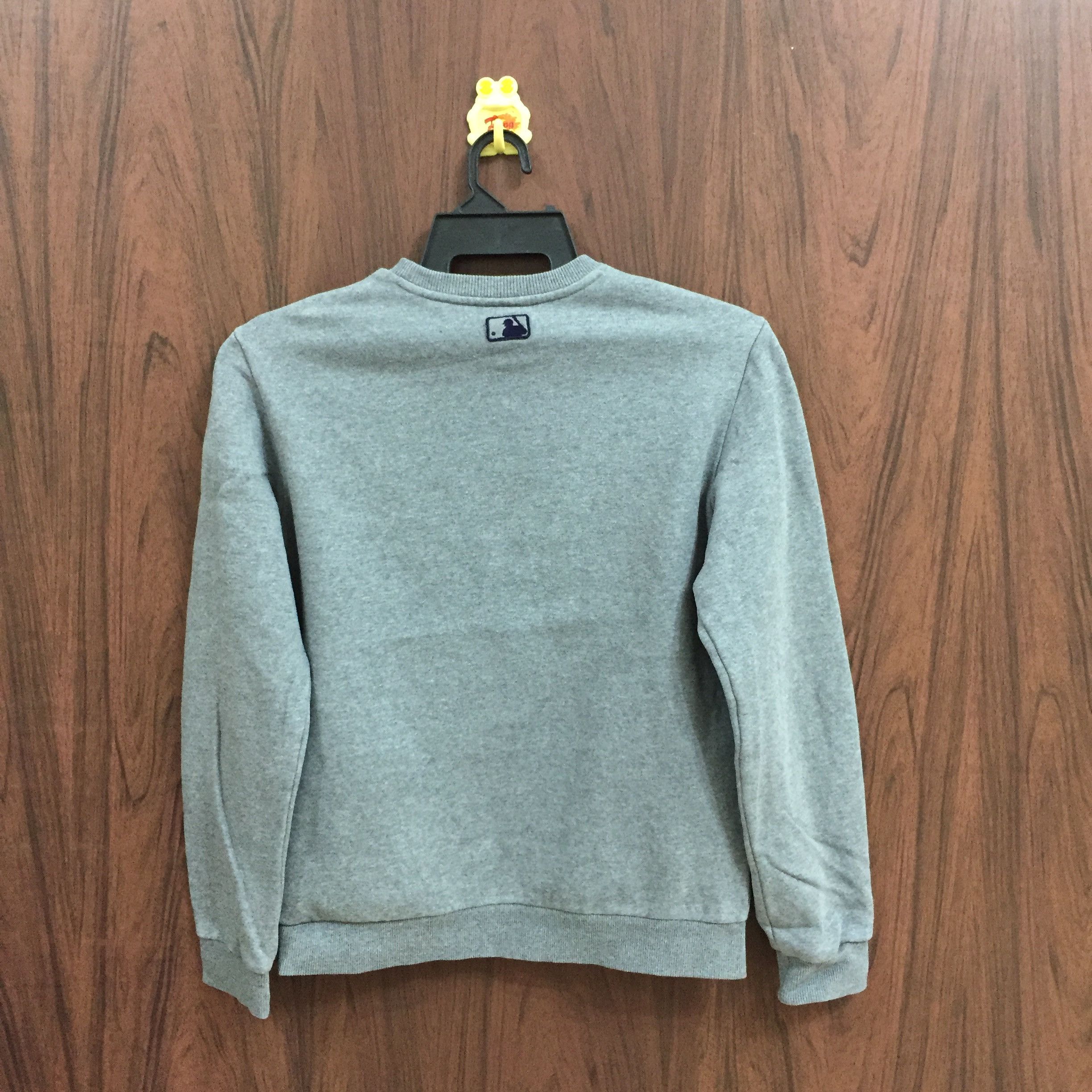 MLB Vintage New York Yankees sweatshirt size 95 fits M Size US M / EU 48-50 / 2 - 8 Thumbnail