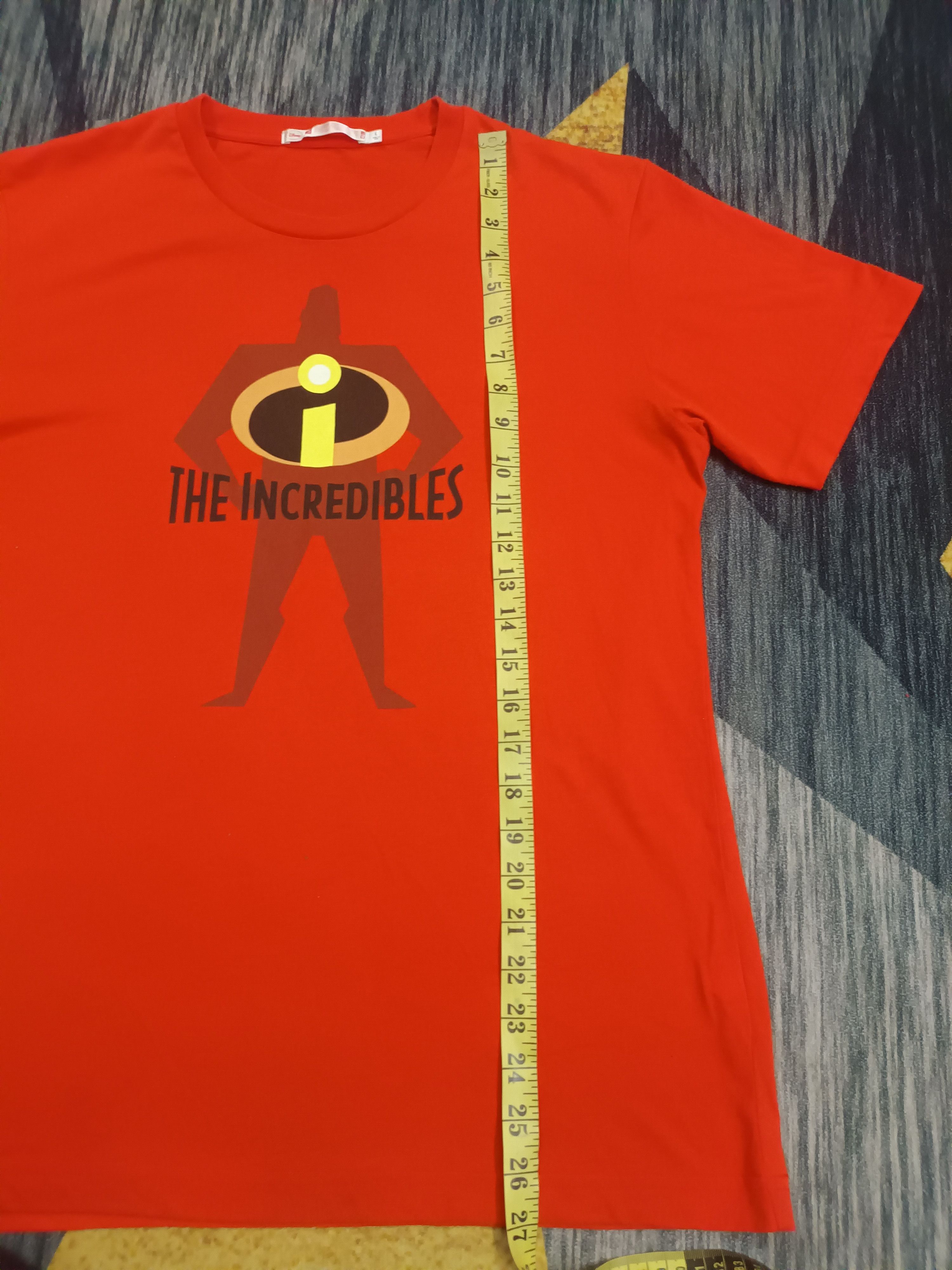 Disney × Uniqlo 🔥 THE INCREDIBLES T SHIRT 🔥 Size US M / EU 48-50 / 2 - 7 Thumbnail