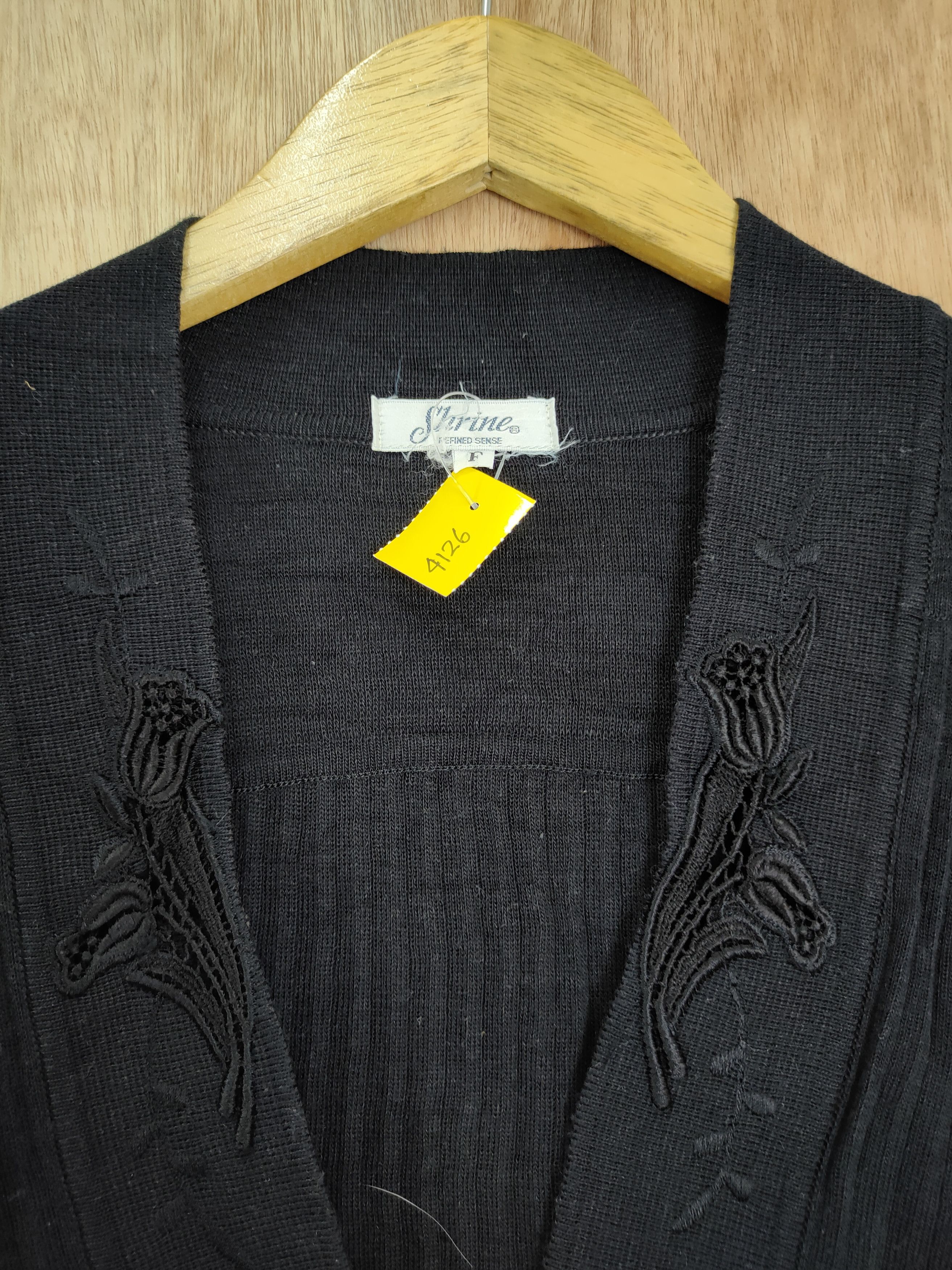 Japanese Brand DL Shrine cardigan black japan knitwear #4126 Size US M / EU 48-50 / 2 - 4 Thumbnail