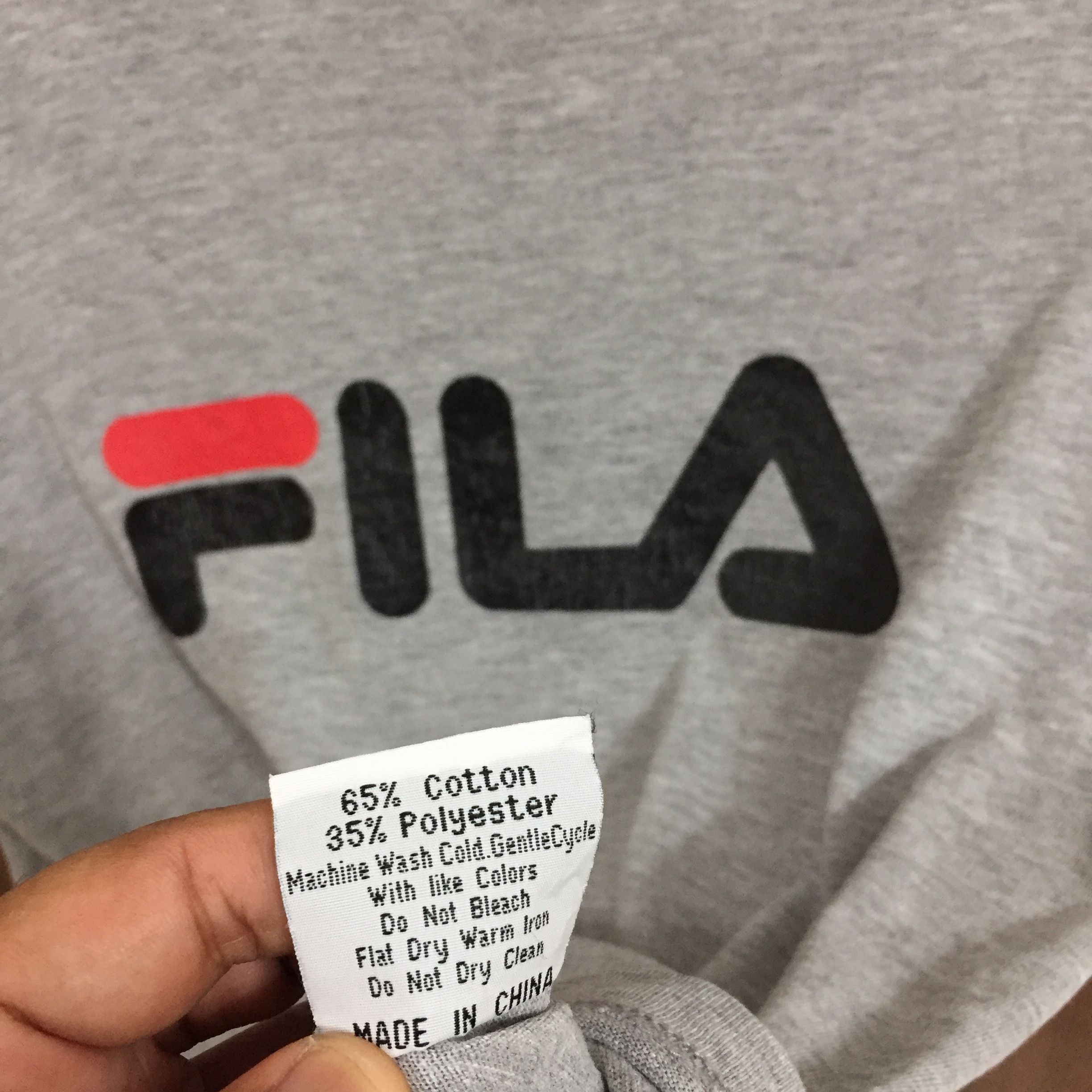 Fila Vintage FILA t shirt big logo spellout.. size L Size US L / EU 52-54 / 3 - 4 Thumbnail