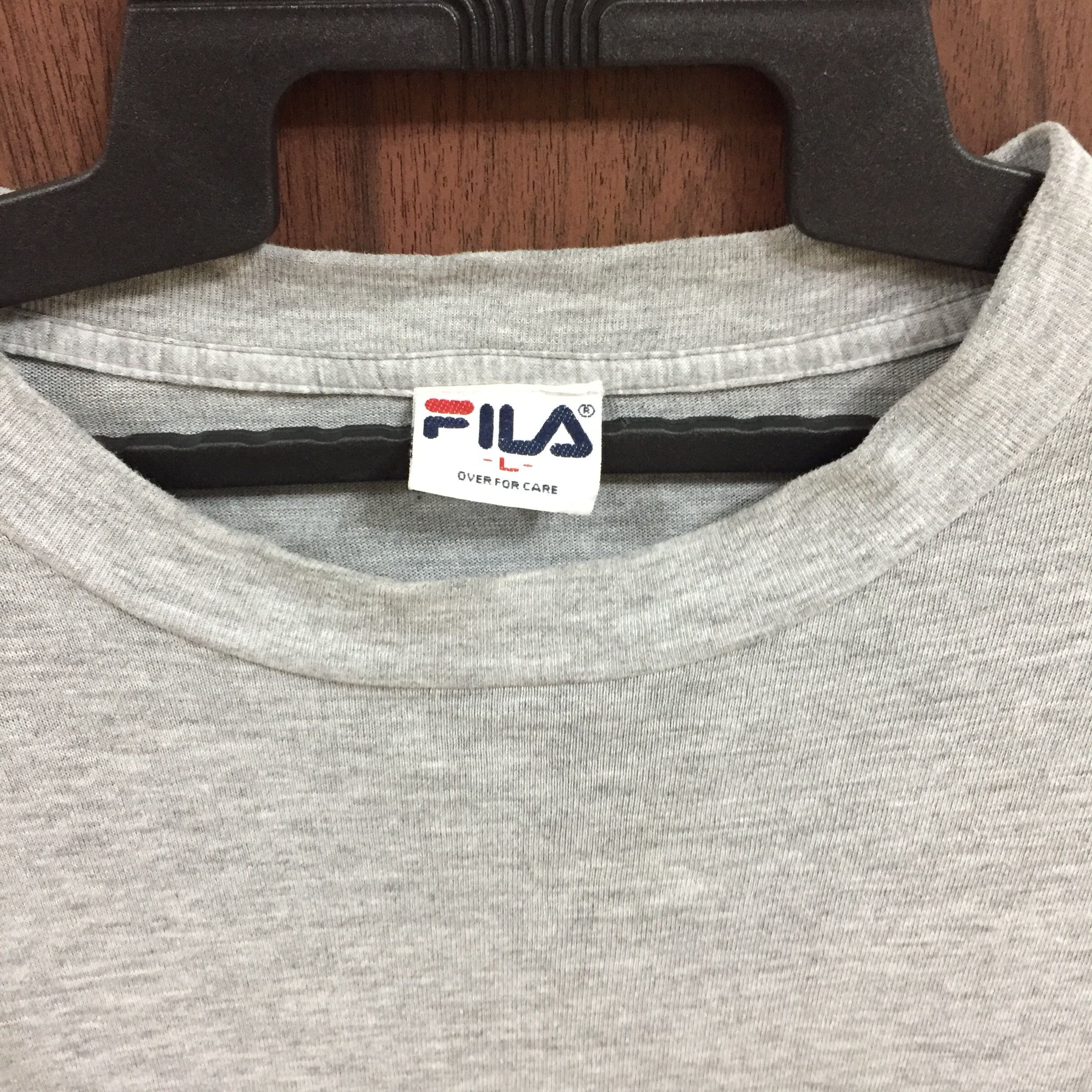 Fila Vintage FILA t shirt big logo spellout.. size L Size US L / EU 52-54 / 3 - 3 Thumbnail