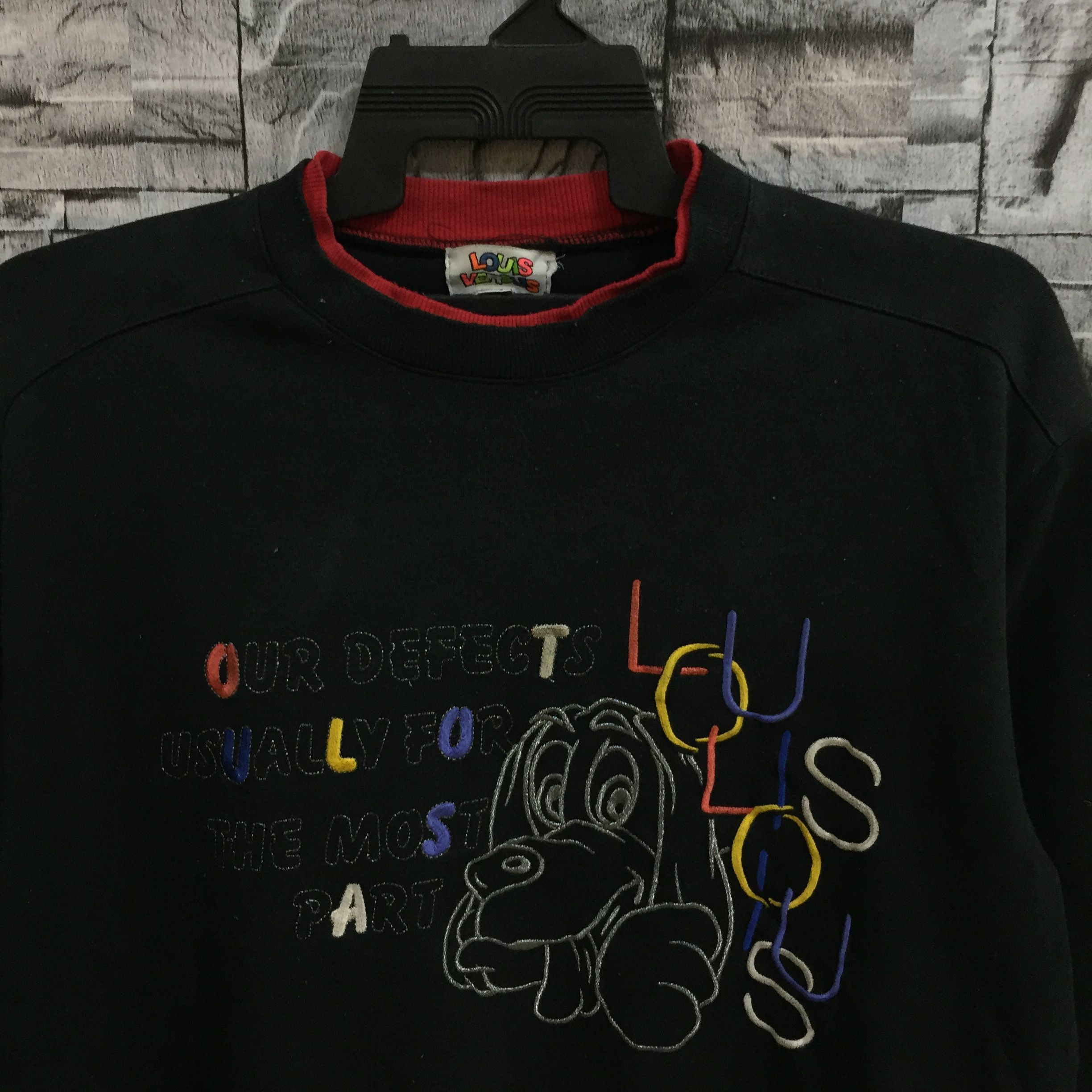 Japanese Brand Vintage Louis Versus sweatshirt embroidered Size 2L fit L Size US L / EU 52-54 / 3 - 3 Thumbnail