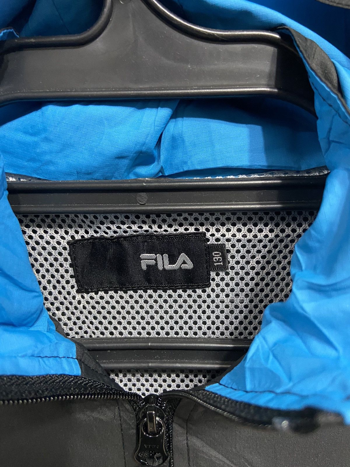 Fila Vintage Fila Jacket hoodie small logo size 130 kid fit S Size US S / EU 44-46 / 1 - 3 Thumbnail