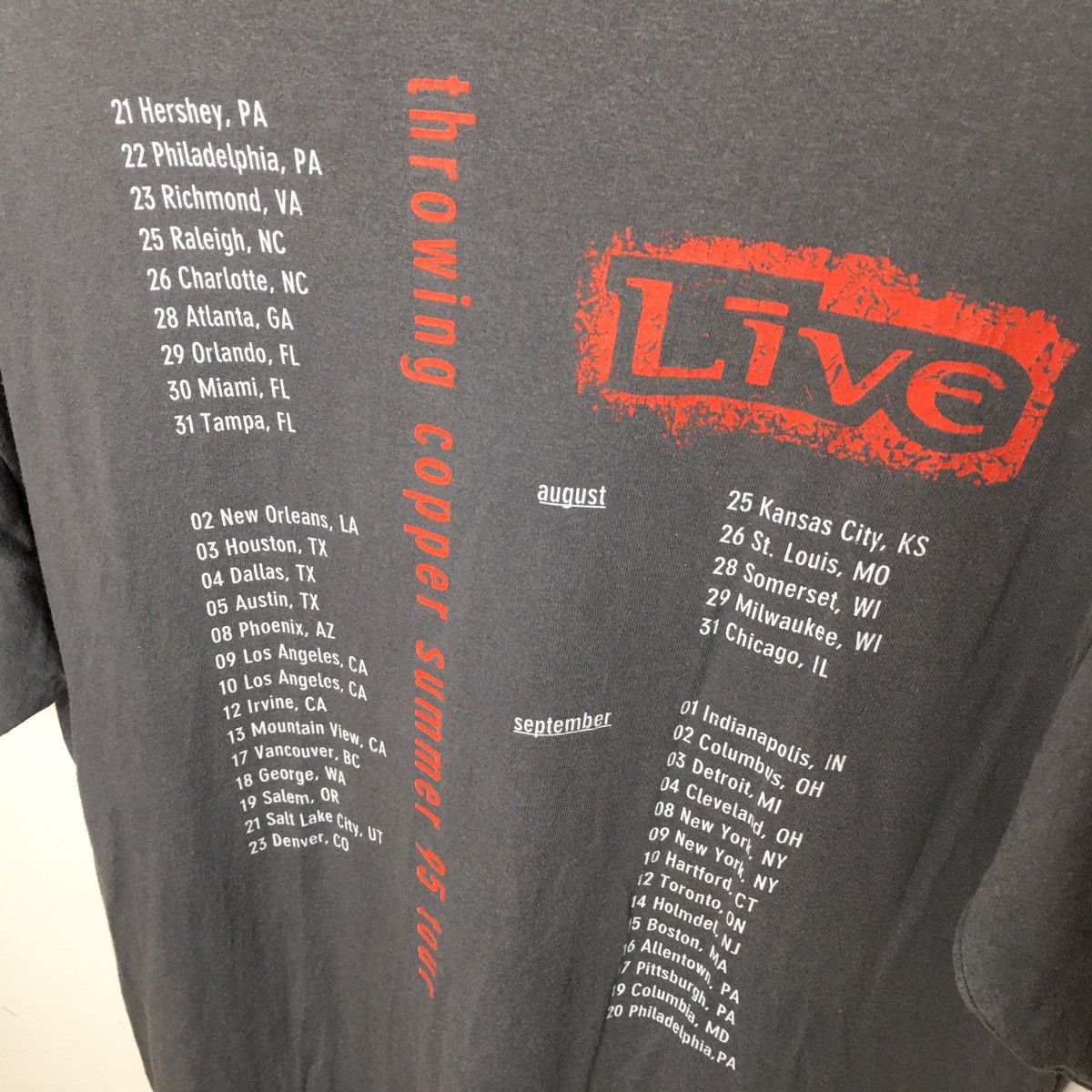 Band Tees × Vintage Vintage 90s Live Tour Band Tee Size US XL / EU 56 / 4 - 4 Thumbnail