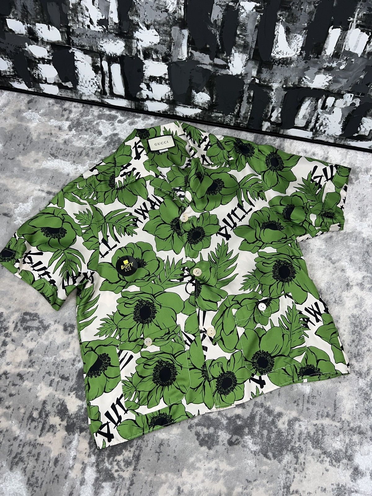 Gucci print logo silk shirt