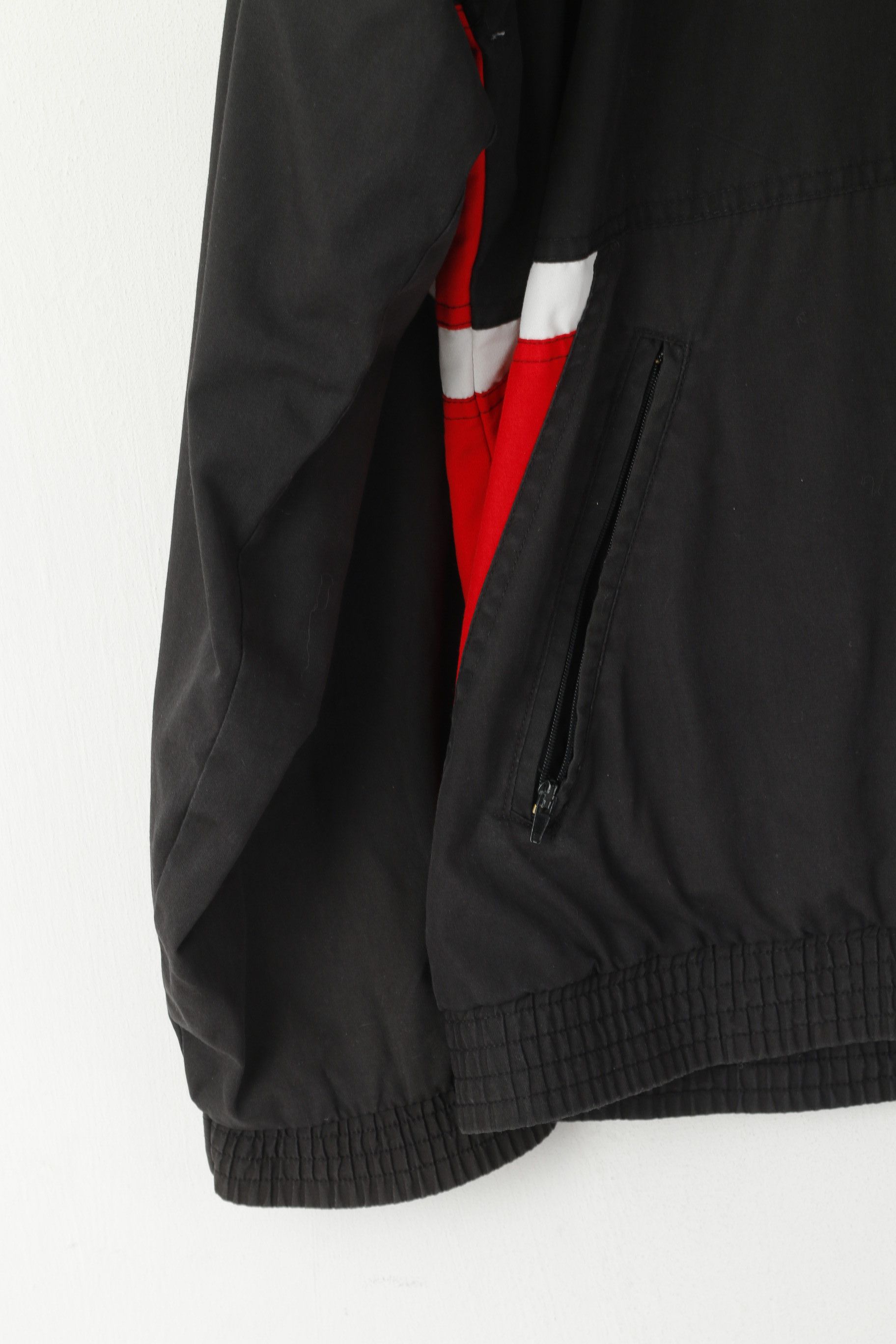 Erima × Vintage Erima Men 40/42 M Jacket Red Black Vintage Top 2117 Size US M / EU 48-50 / 2 - 3 Thumbnail