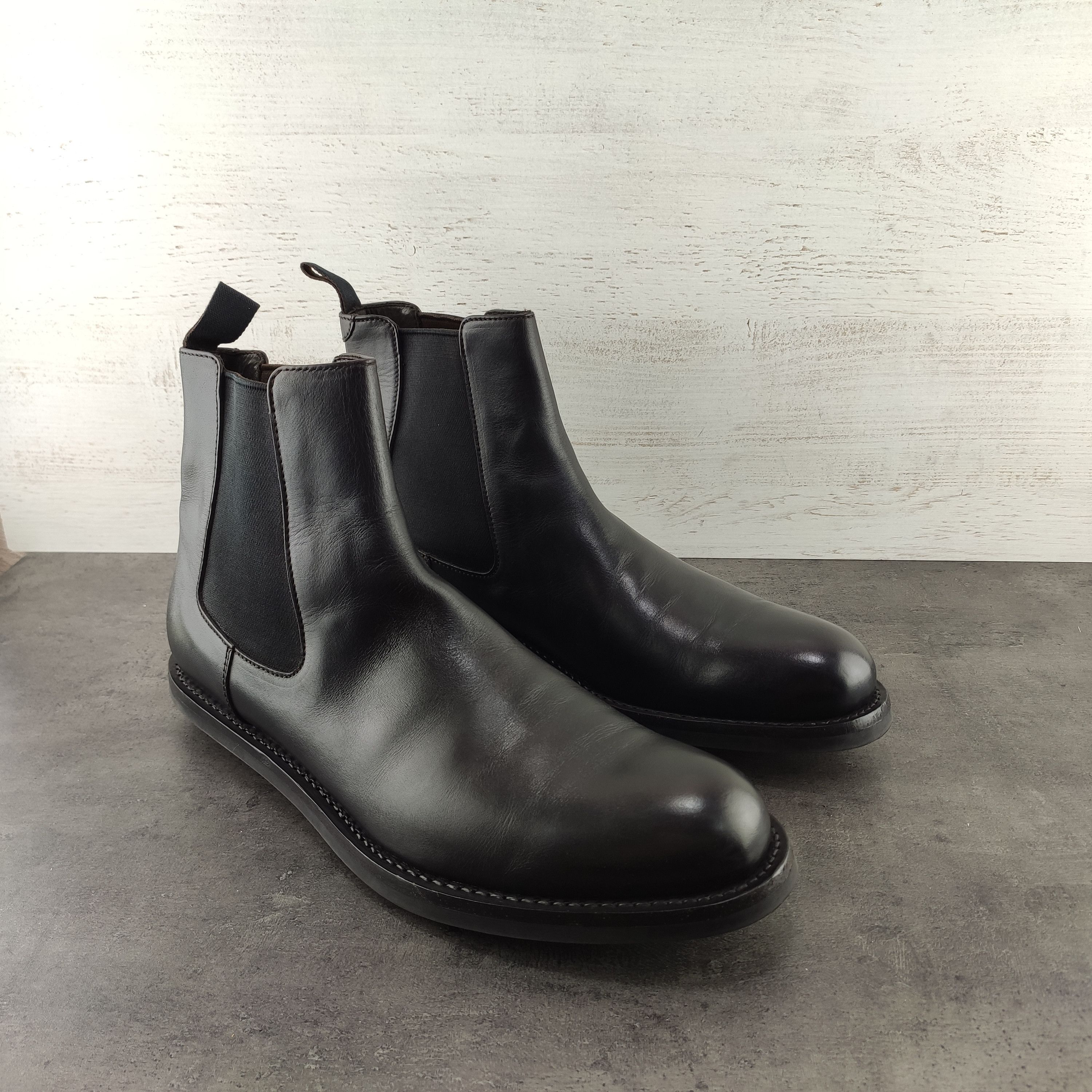 靴 00s archive PRADA leather boots shoes PRADA FW 2001 BOOTS Rare witchy Prada lace-up | Depop