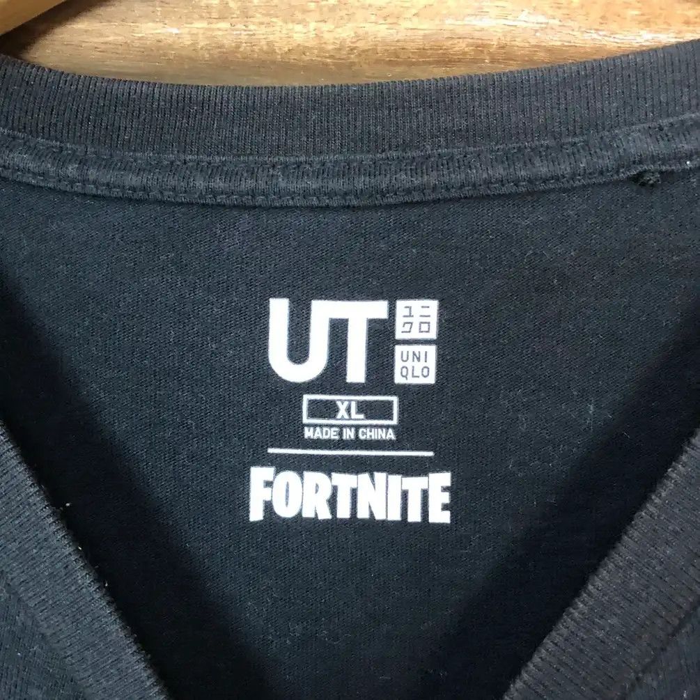 Uniqlo Uniqlo X Fornite Slurp Juice Black T-Shirt #7113 Size US L / EU 52-54 / 3 - 3 Thumbnail