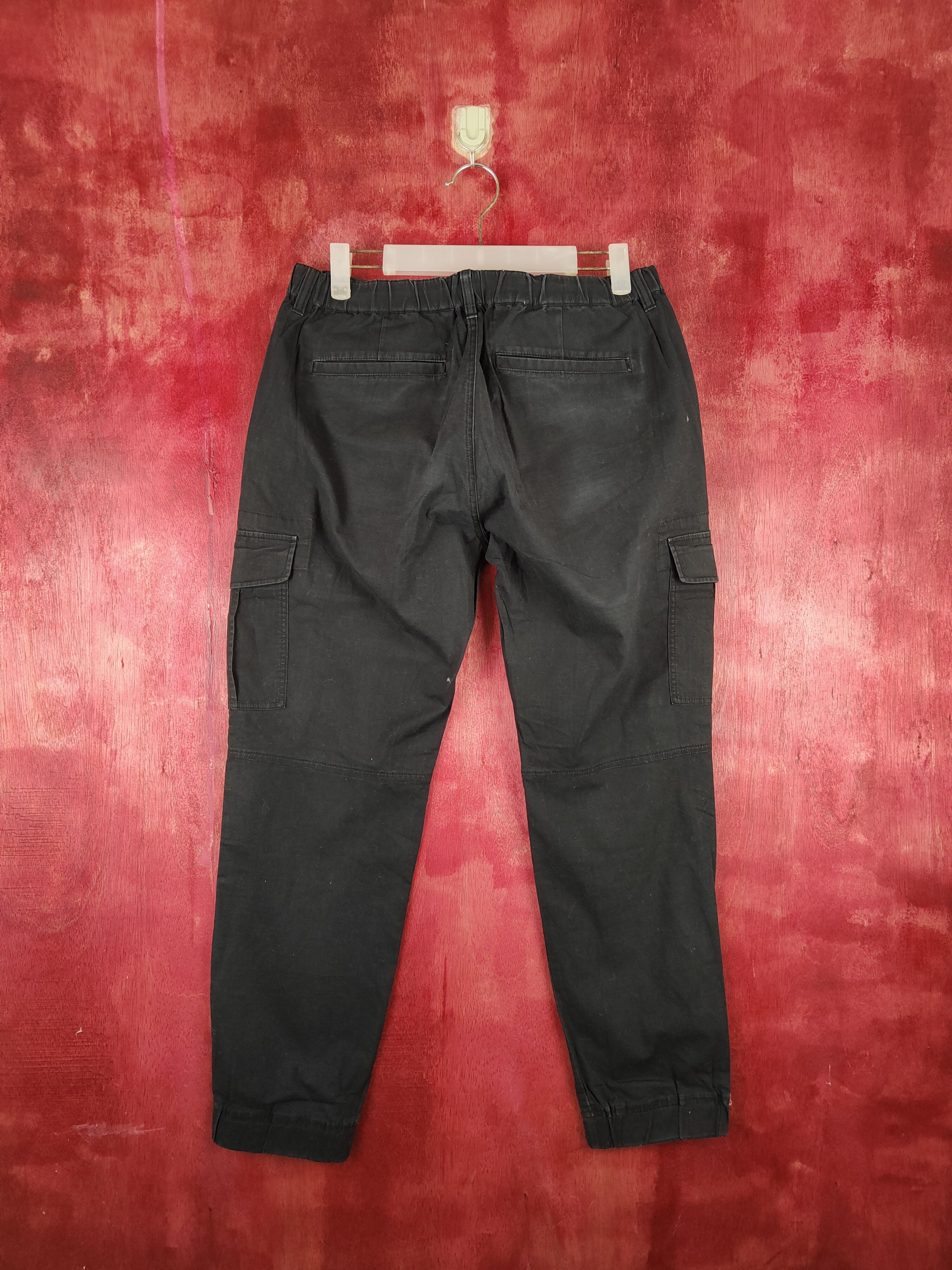 Japanese Brand DL Uniqlo Black Tactical jogger Cargo Pants #S701 Size US 30 / EU 46 - 7 Thumbnail