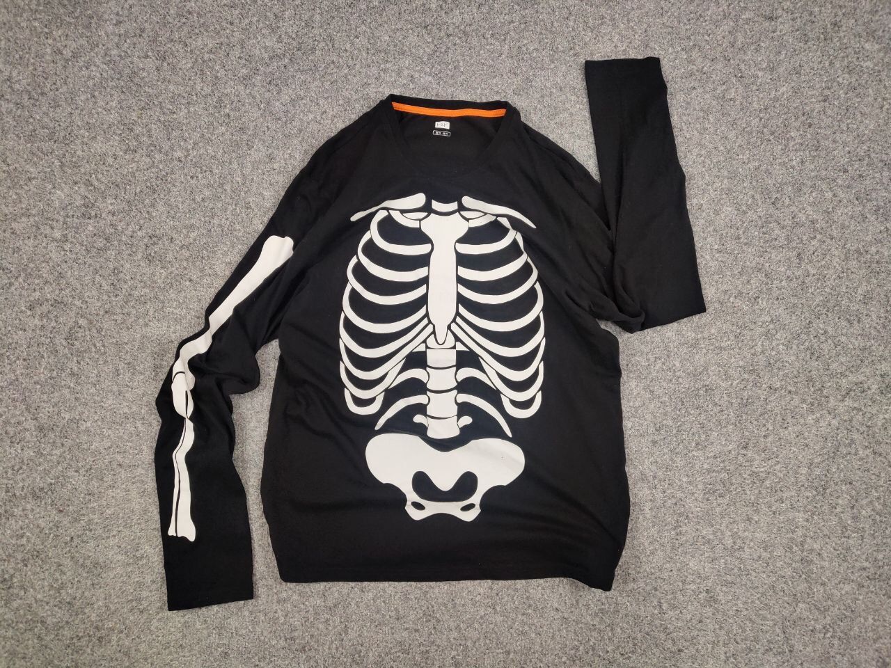 Japanese Brand Vintage Y2K Skeleton Japan Logo Black Light Long Sleeve Size US M / EU 48-50 / 2 - 14 Thumbnail