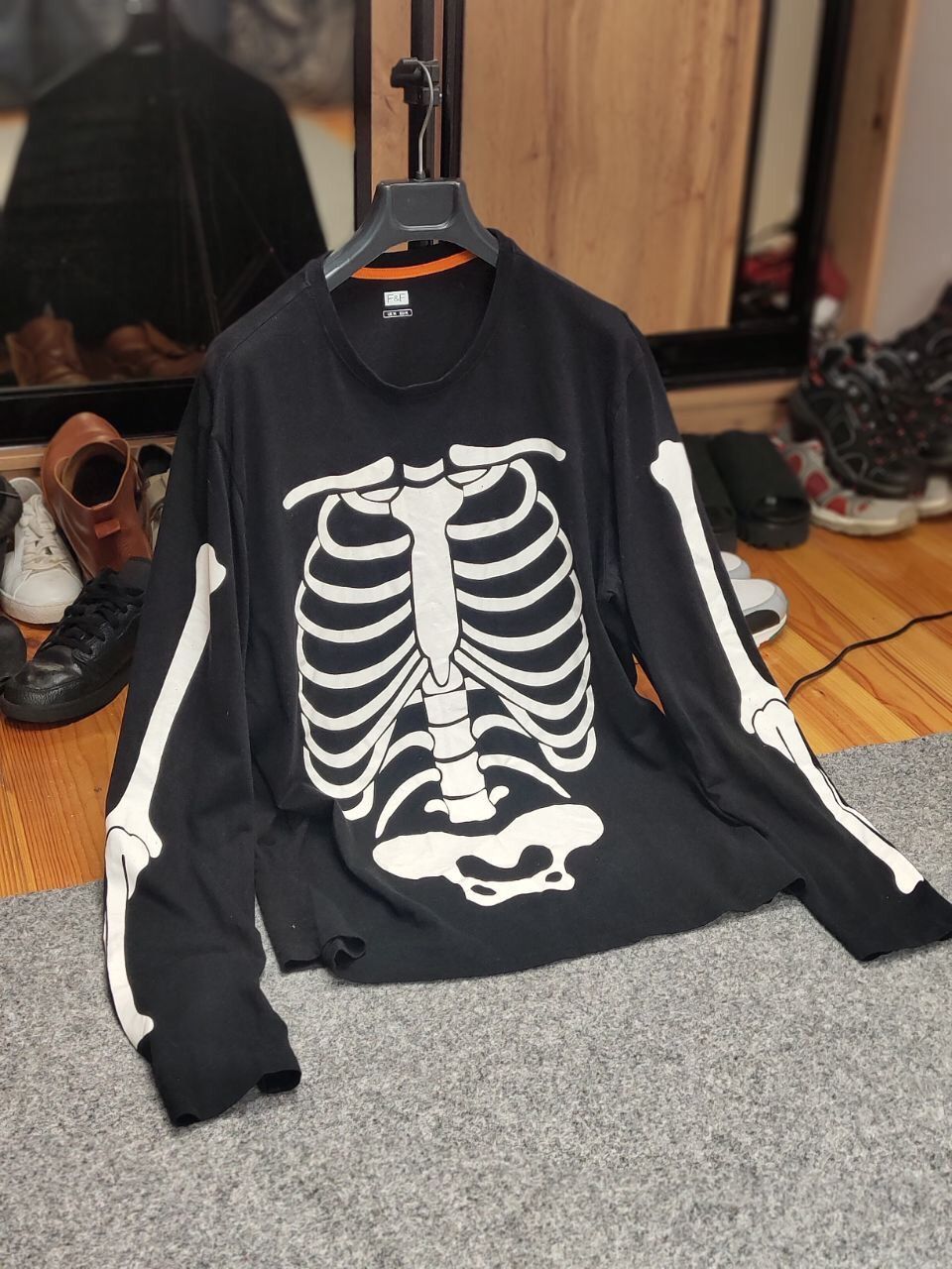 Japanese Brand Vintage Y2K Skeleton Japan Logo Black Light Long Sleeve Size US M / EU 48-50 / 2 - 17 Thumbnail