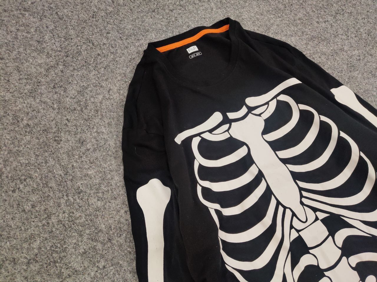 Japanese Brand Vintage Y2K Skeleton Japan Logo Black Light Long Sleeve Size US M / EU 48-50 / 2 - 7 Thumbnail
