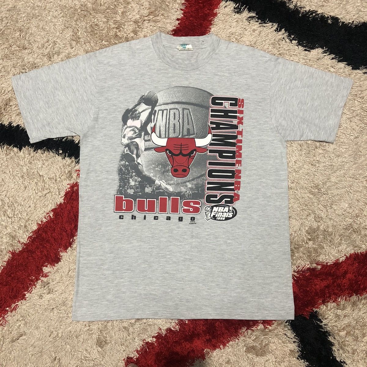 NBA Rare‼️🔥Vintage Chicago Bulls NBA Finals Champions T-Shirt Size US M / EU 48-50 / 2 - 3 Thumbnail