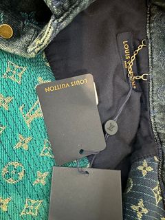 Louis Vuitton Monogram Bandana Denim Shorts Indigo. Size 36