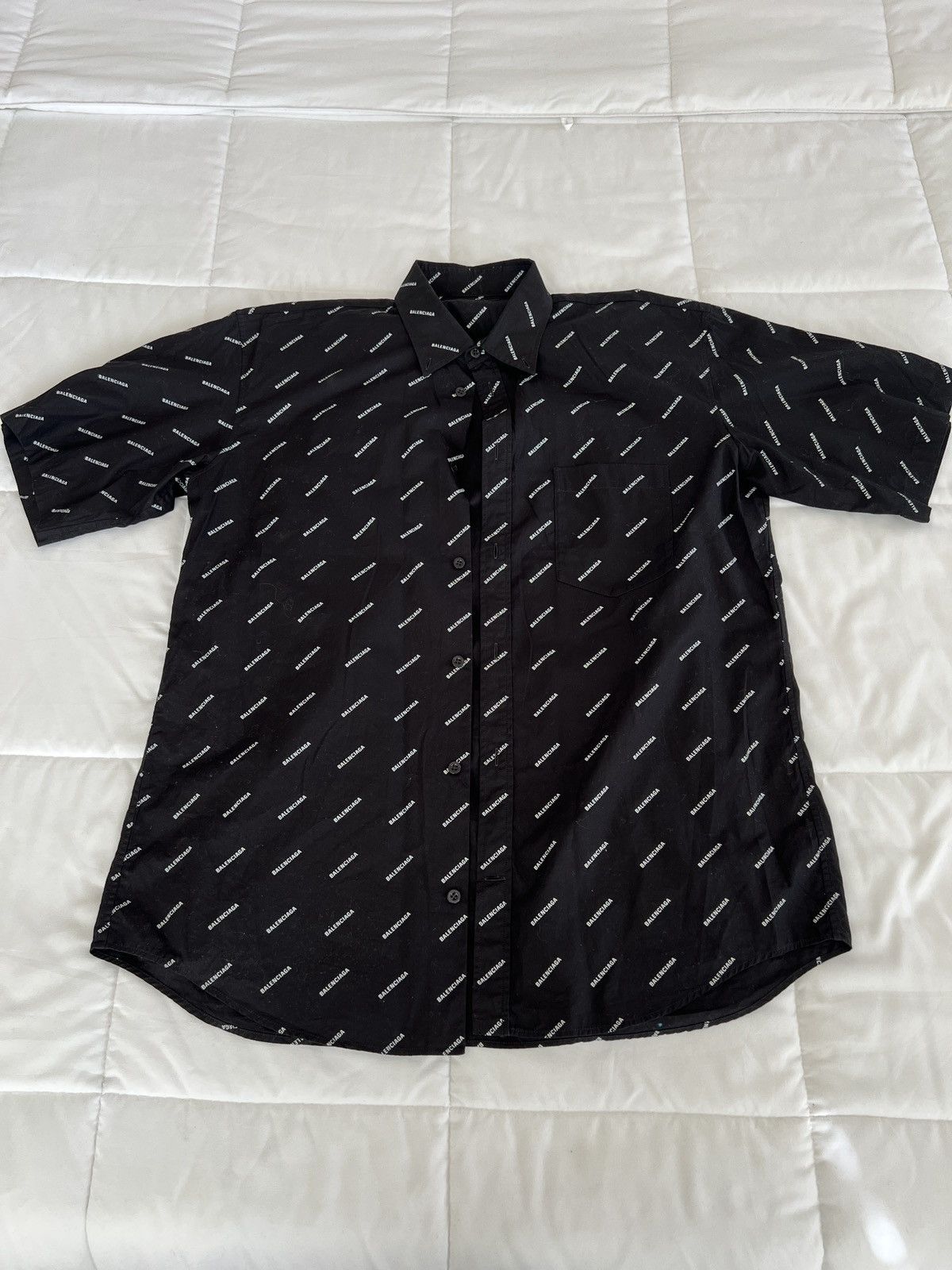 Balenciaga Balenciaga all over logo poplin shirt Size US L / EU 52-54 / 3 - 1 Thumbnail