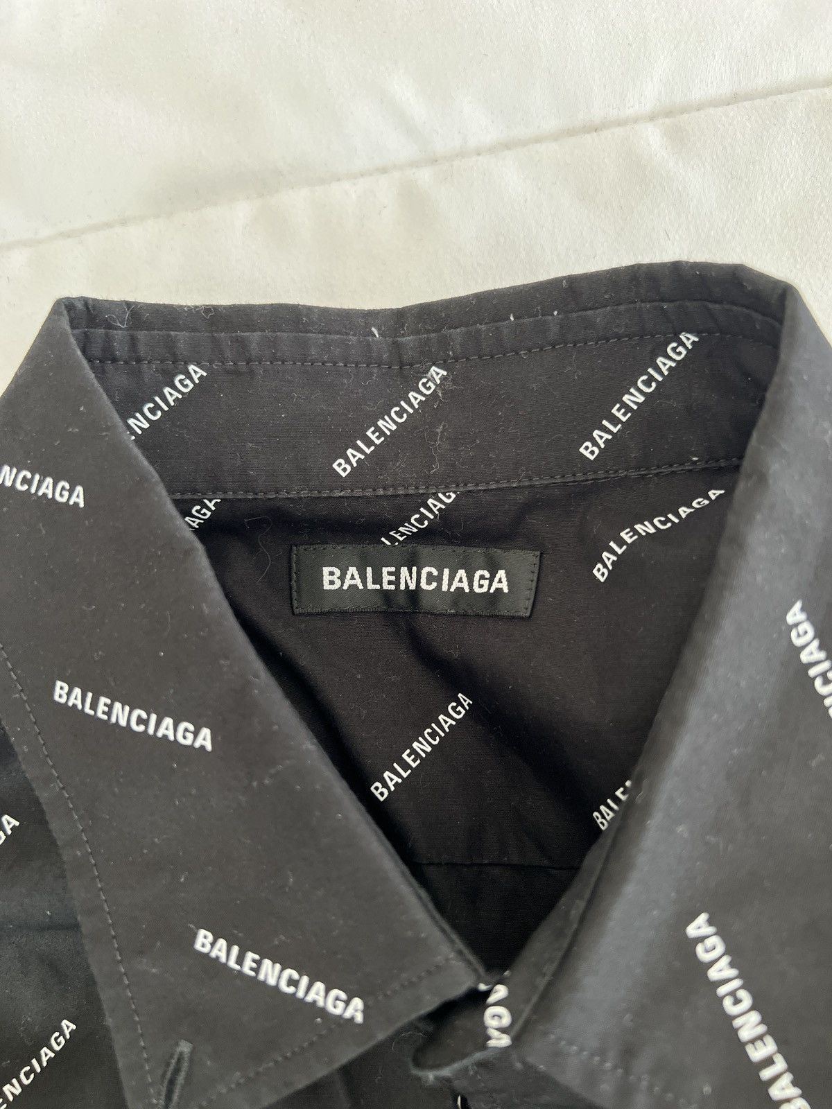 Balenciaga Balenciaga all over logo poplin shirt Size US L / EU 52-54 / 3 - 2 Thumbnail