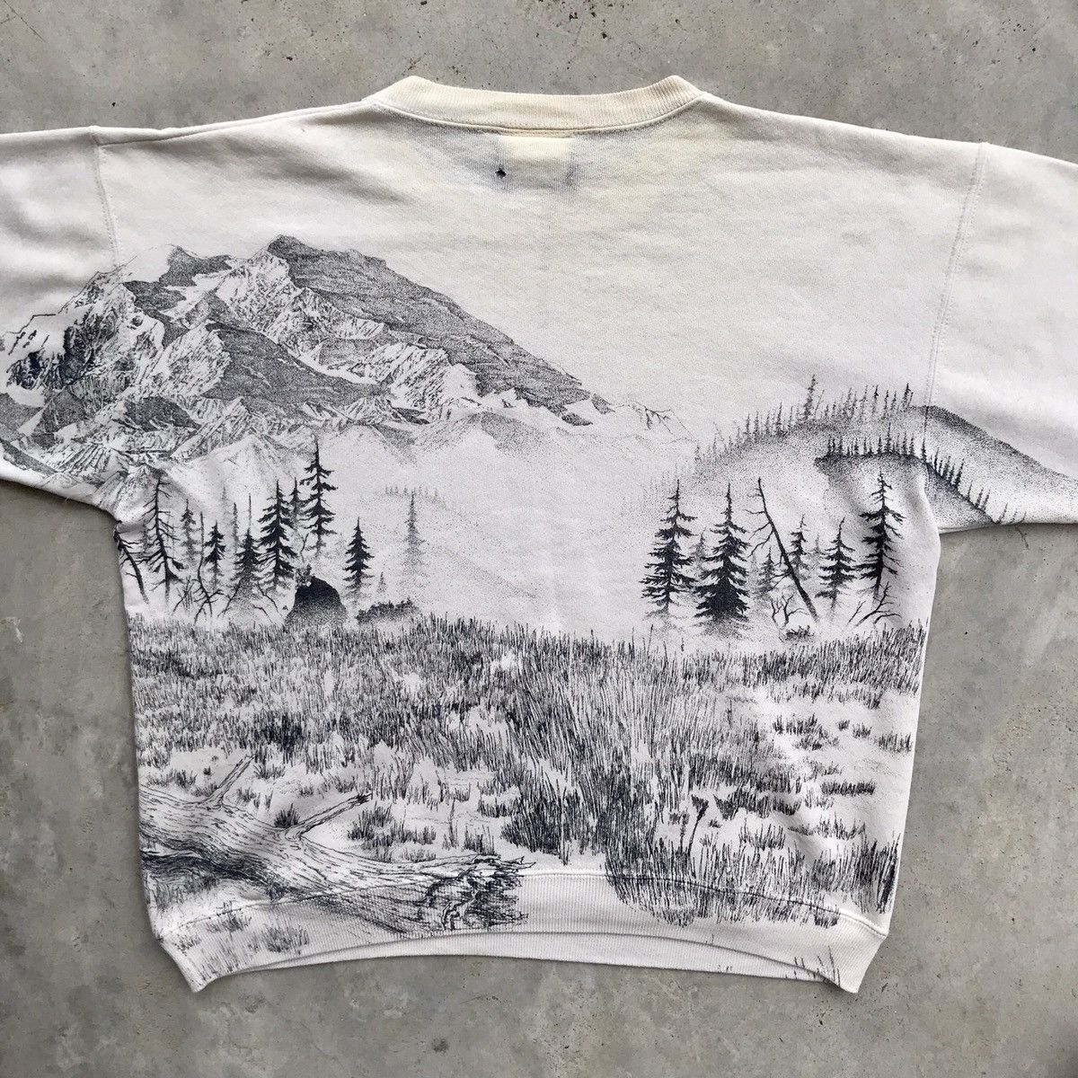 The Mountain Vintage 90's Heavyweight by Lee Habitats Bear Crewneck Size US L / EU 52-54 / 3 - 4 Thumbnail