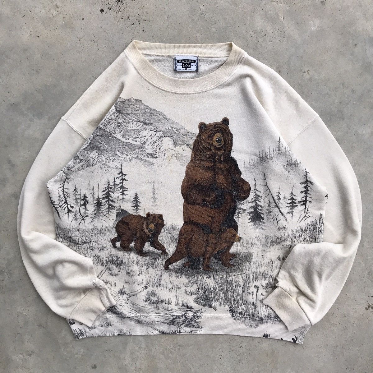 The Mountain Vintage 90's Heavyweight by Lee Habitats Bear Crewneck Size US L / EU 52-54 / 3 - 1 Thumbnail