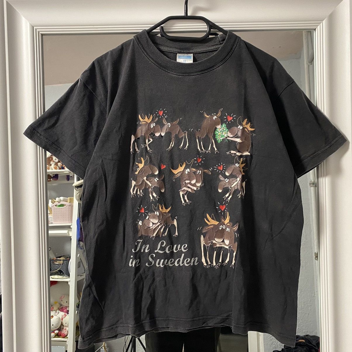 Vintage VINTAGE 90s IN LOVE IN SWEDEN ELK HUMOR T SHIRT Size US M / EU 48-50 / 2 - 1 Thumbnail