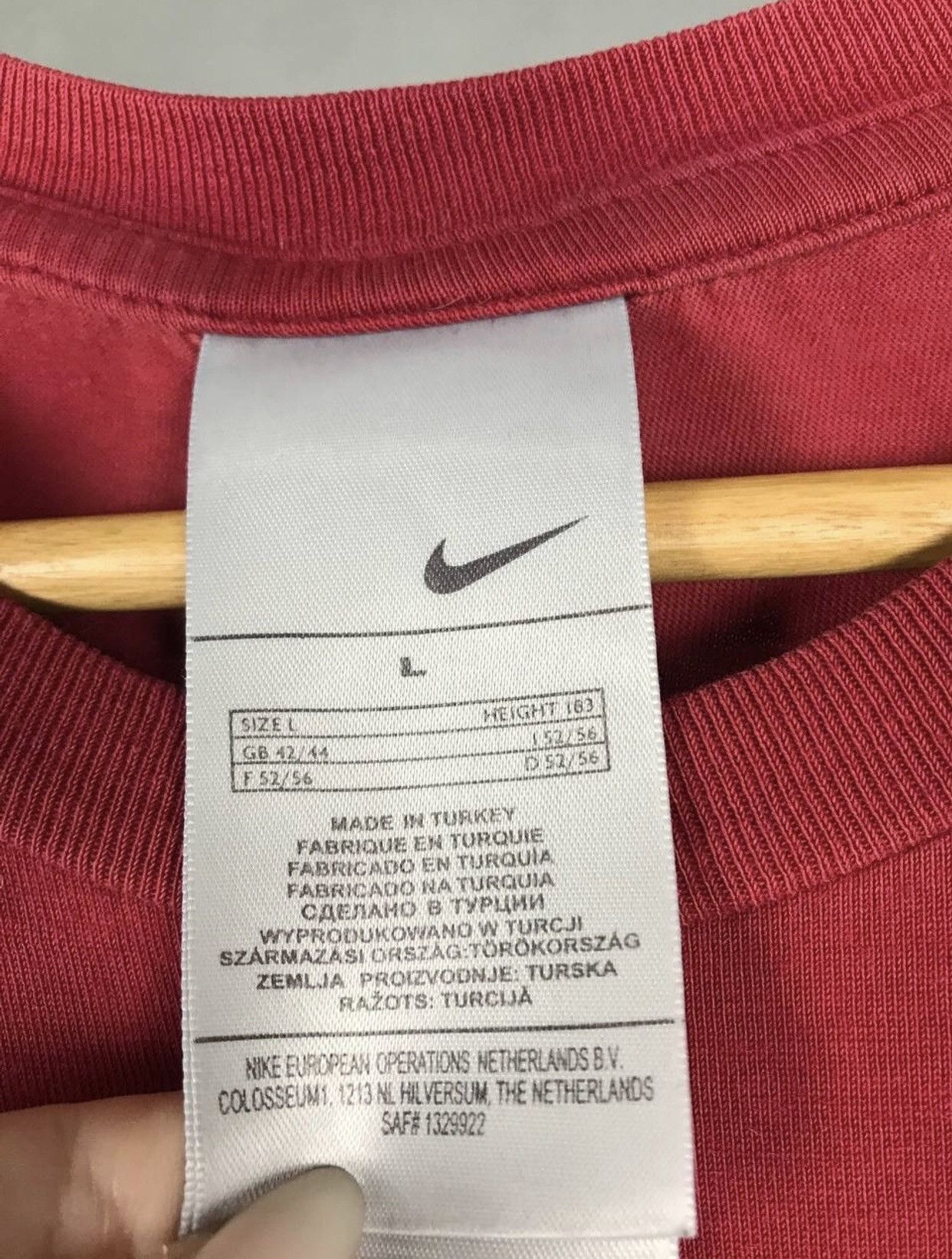 Nike × Vintage Nike swoosh streetwear vintage center logo tee Size US L / EU 52-54 / 3 - 4 Thumbnail